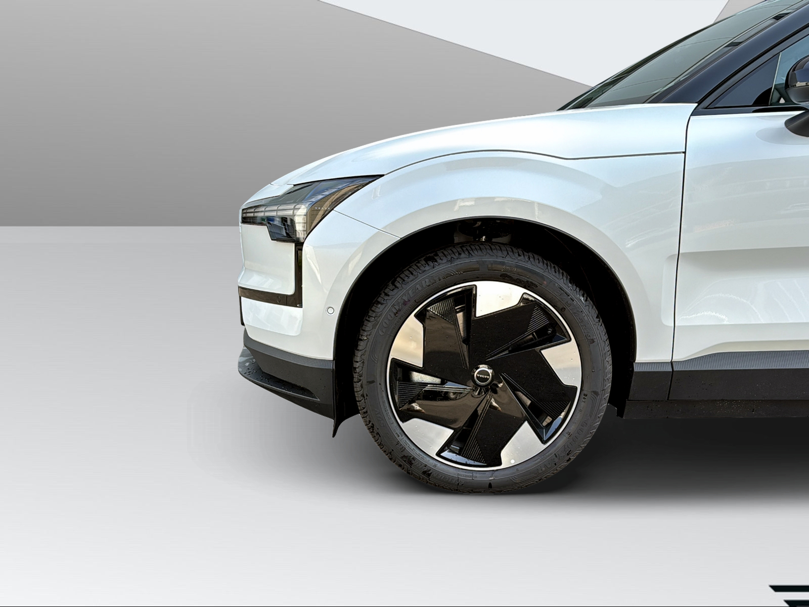 VOLVO EX30 E60 69kWh Twin Ultra - 2
