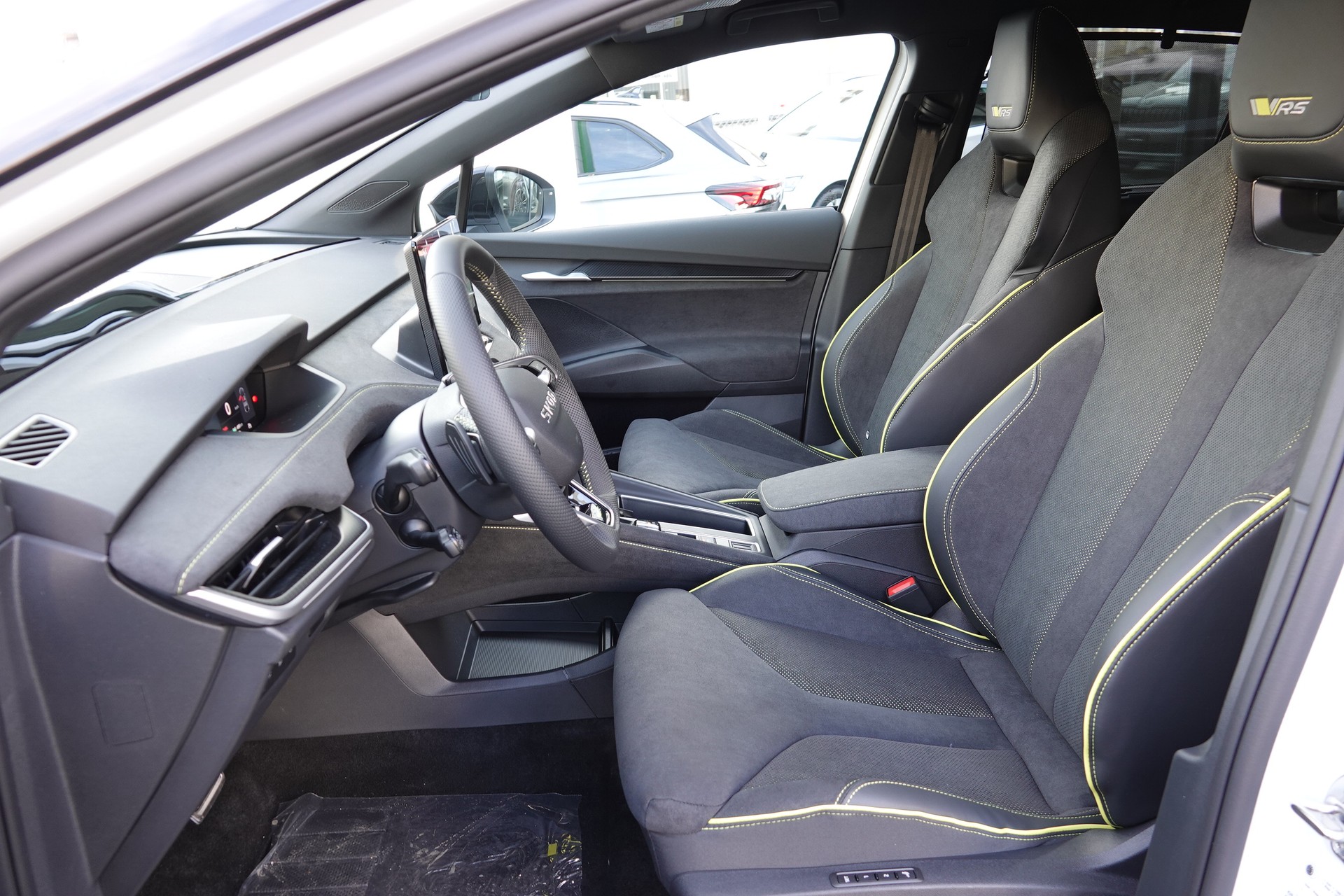 SKODA Elroq 85 RS 4x4 - 16