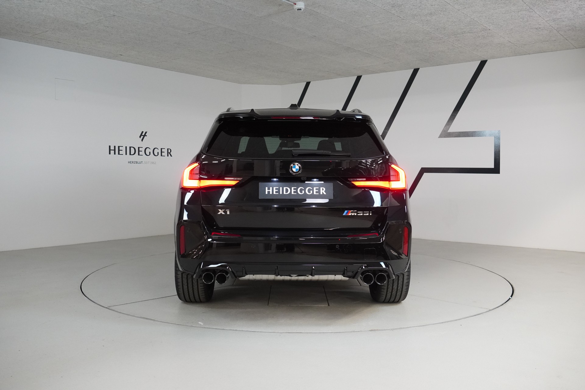 BMW X1 xDrive M35i - 6