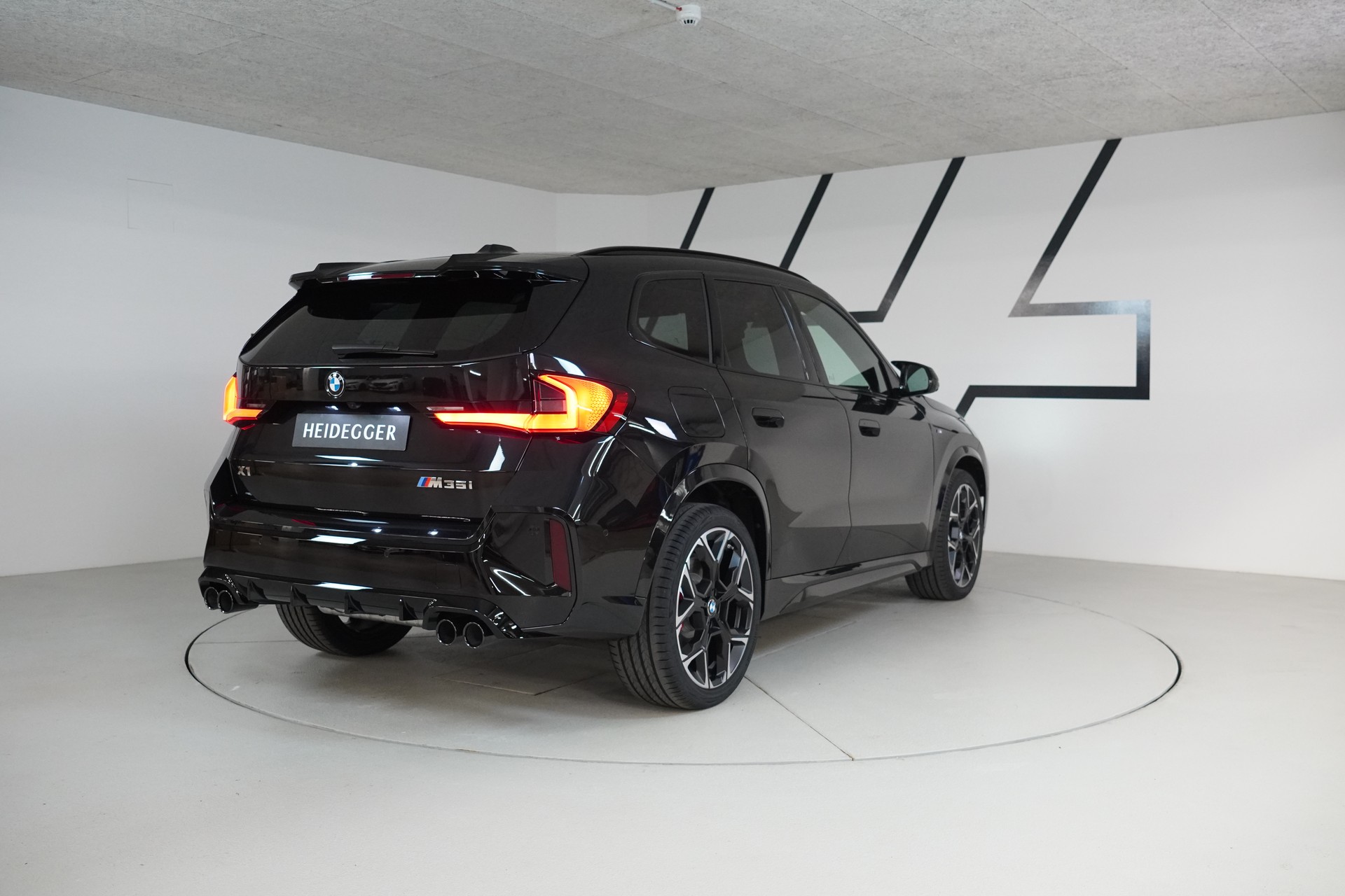 BMW X1 xDrive M35i - 7