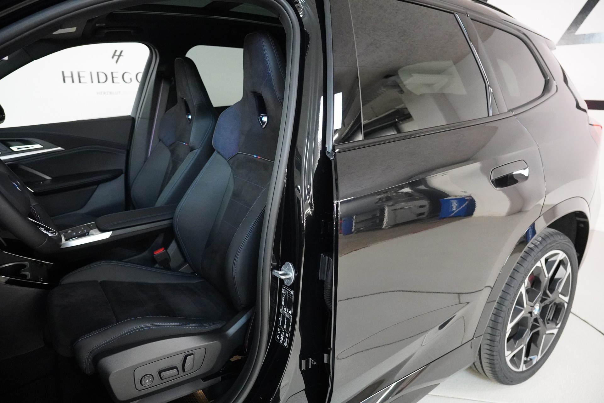 BMW X1 xDrive M35i - 12