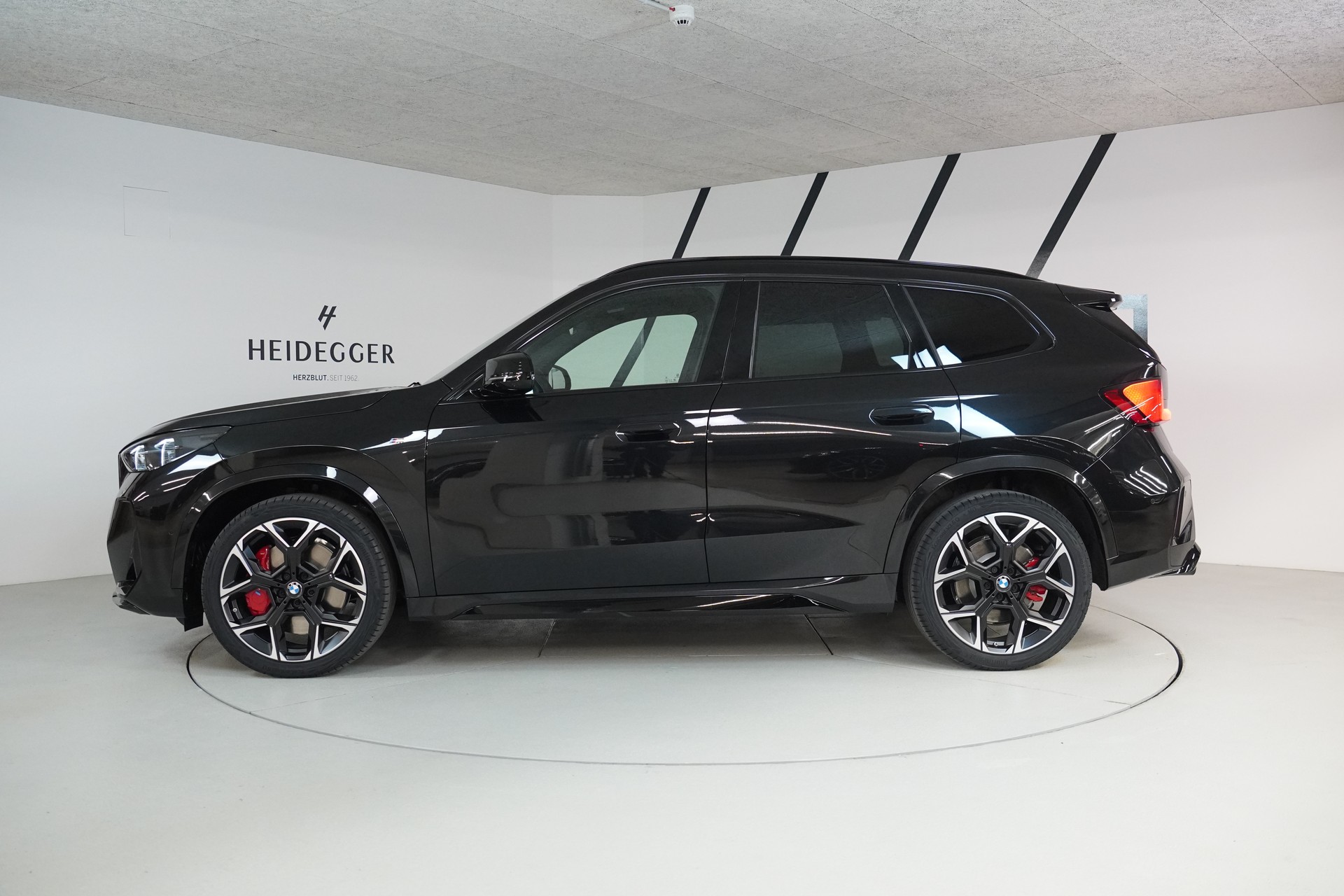 BMW X1 xDrive M35i - 4