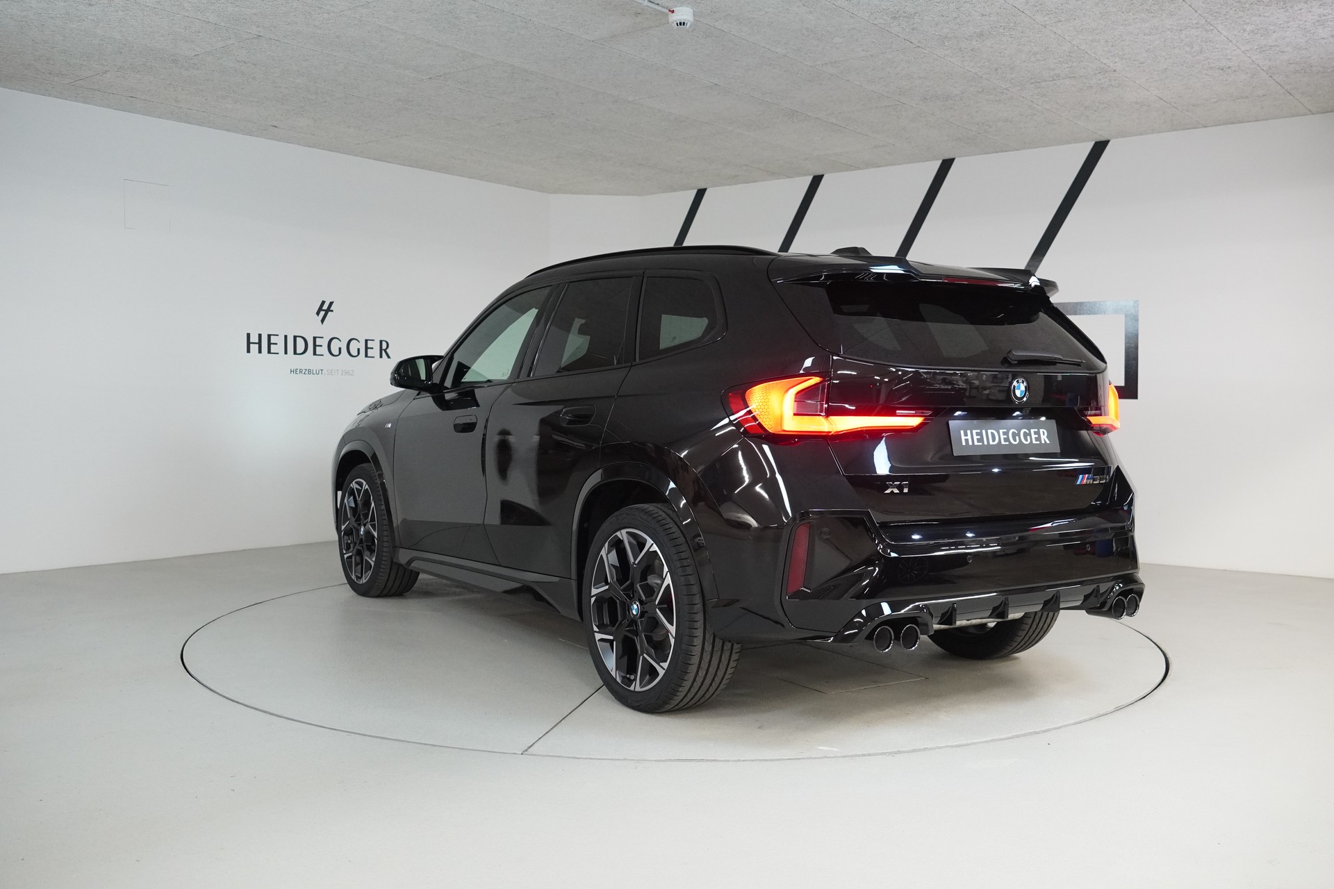 BMW X1 xDrive M35i - 5