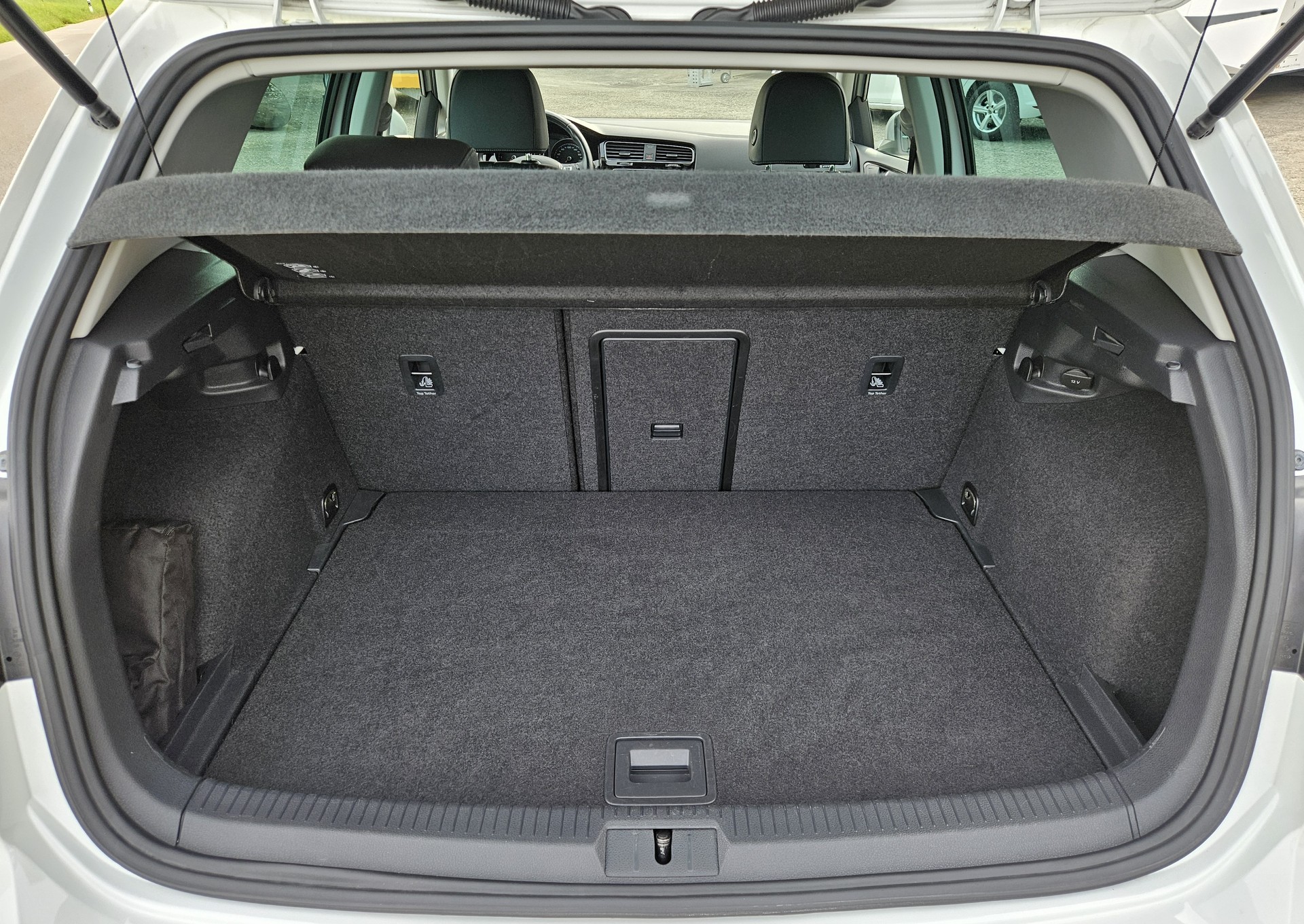 VW Golf 2.0 TDI Highline DSG - 18