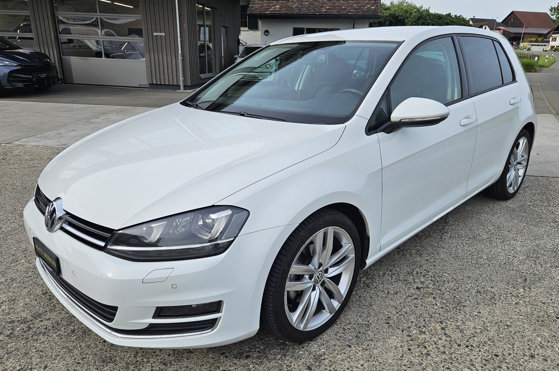 VW Golf 2.0 TDI Highline DSG - 3