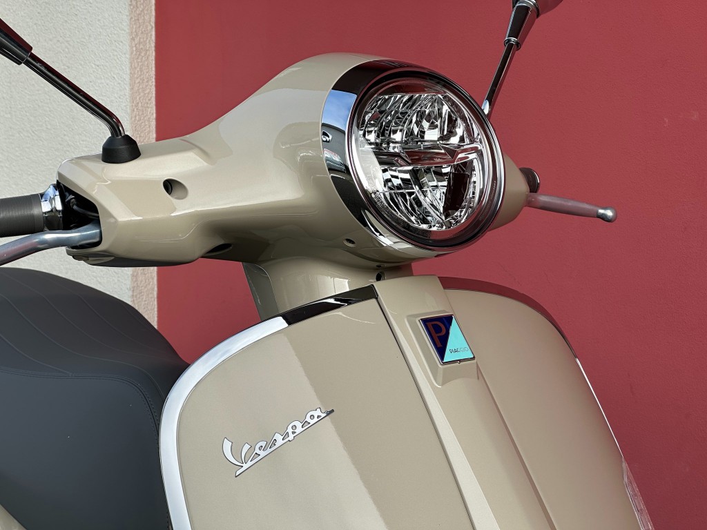 PIAGGIO Vespa GTS 125 RST Euro 5+ - 12