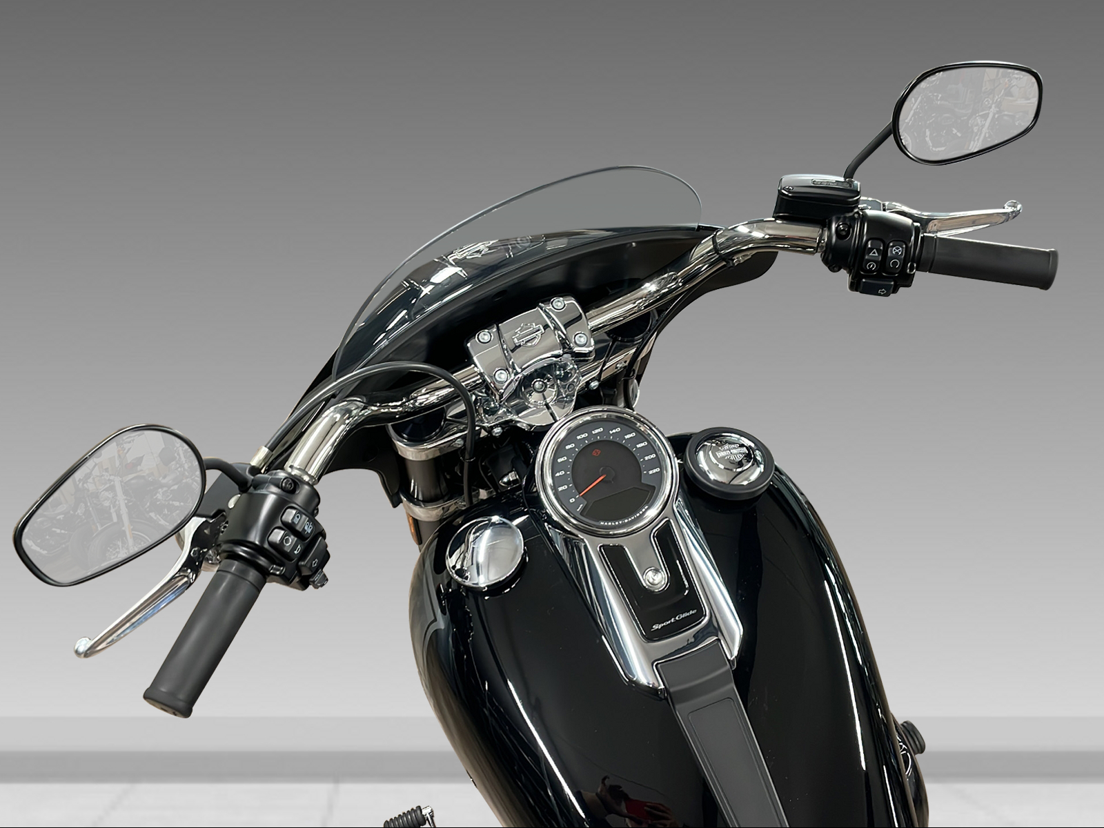 HARLEY-DAVIDSON FLSB Sport Glide 107 - 8