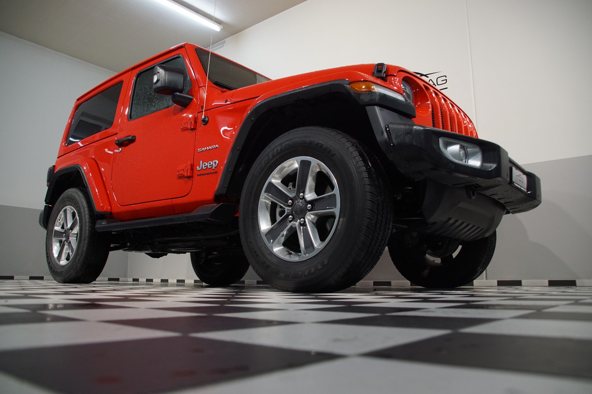 JEEP Wrangler 2.0 Sahara *swiss* Automatic - 2