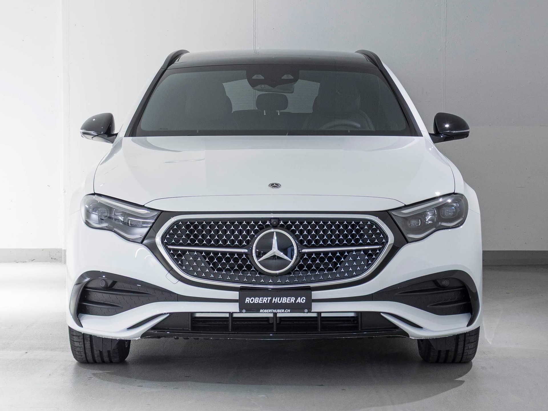 MERCEDES-BENZ E 220 d 4MATIC T-Modell - 4