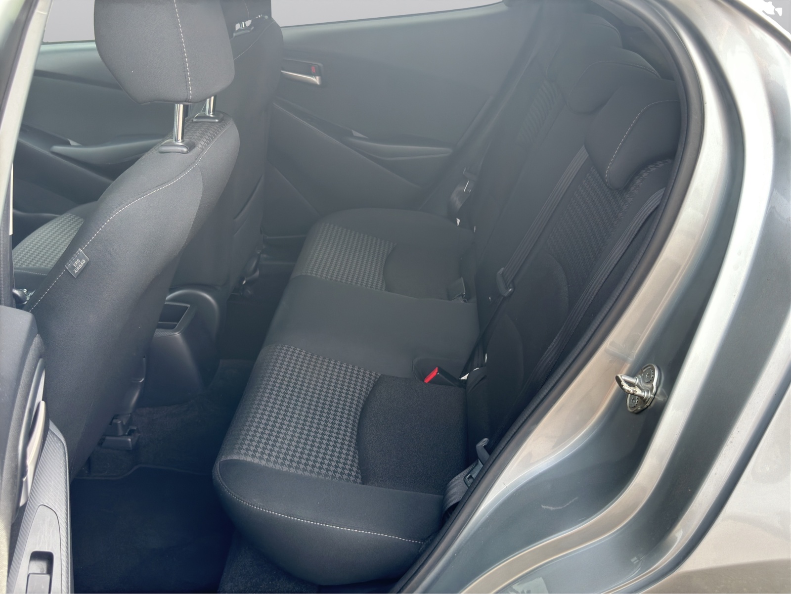 MAZDA 2 SKYACTIV-G 90 Ambition Plus Automat - 18