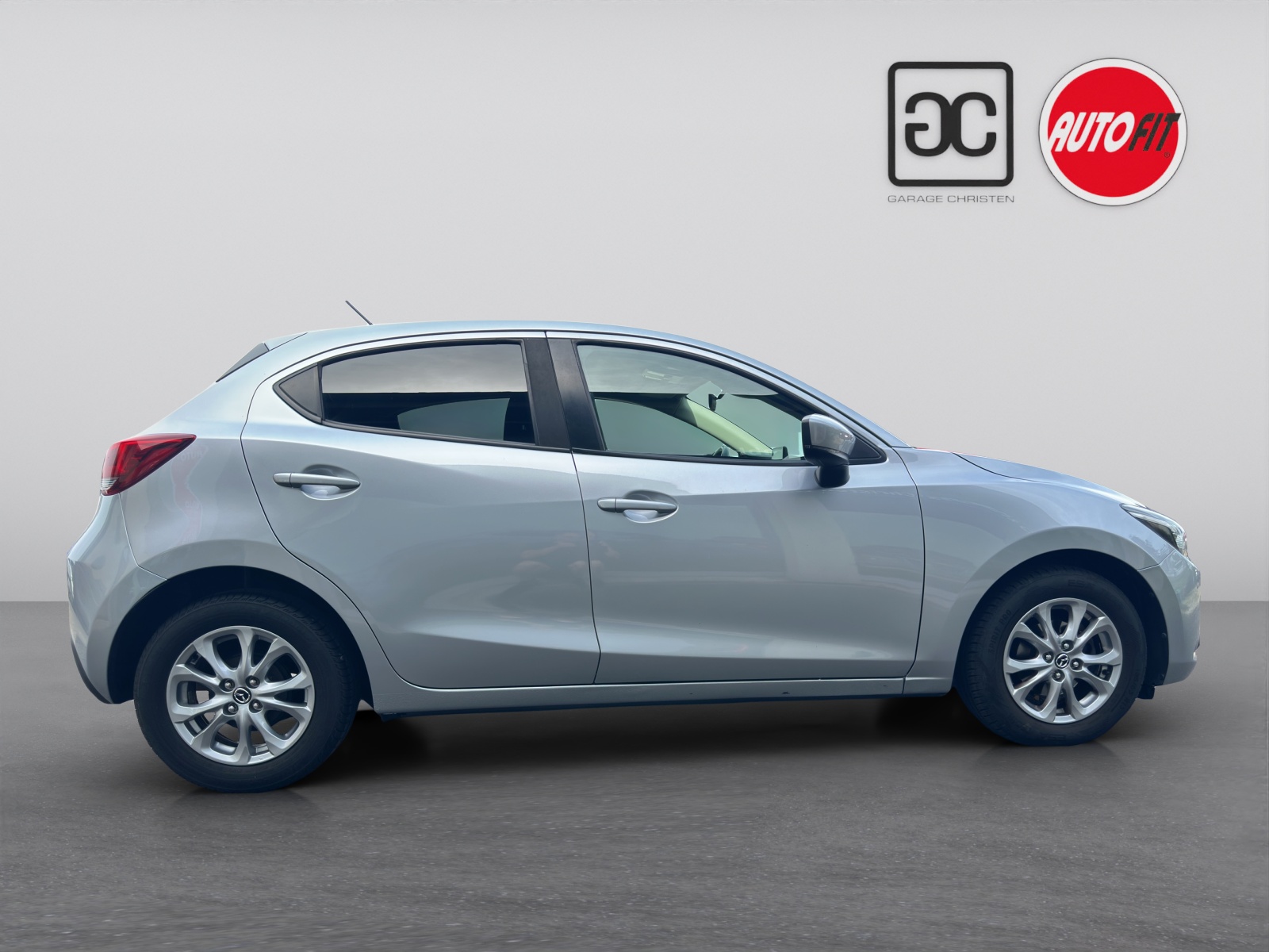 MAZDA 2 SKYACTIV-G 90 Ambition Plus Automat - 8