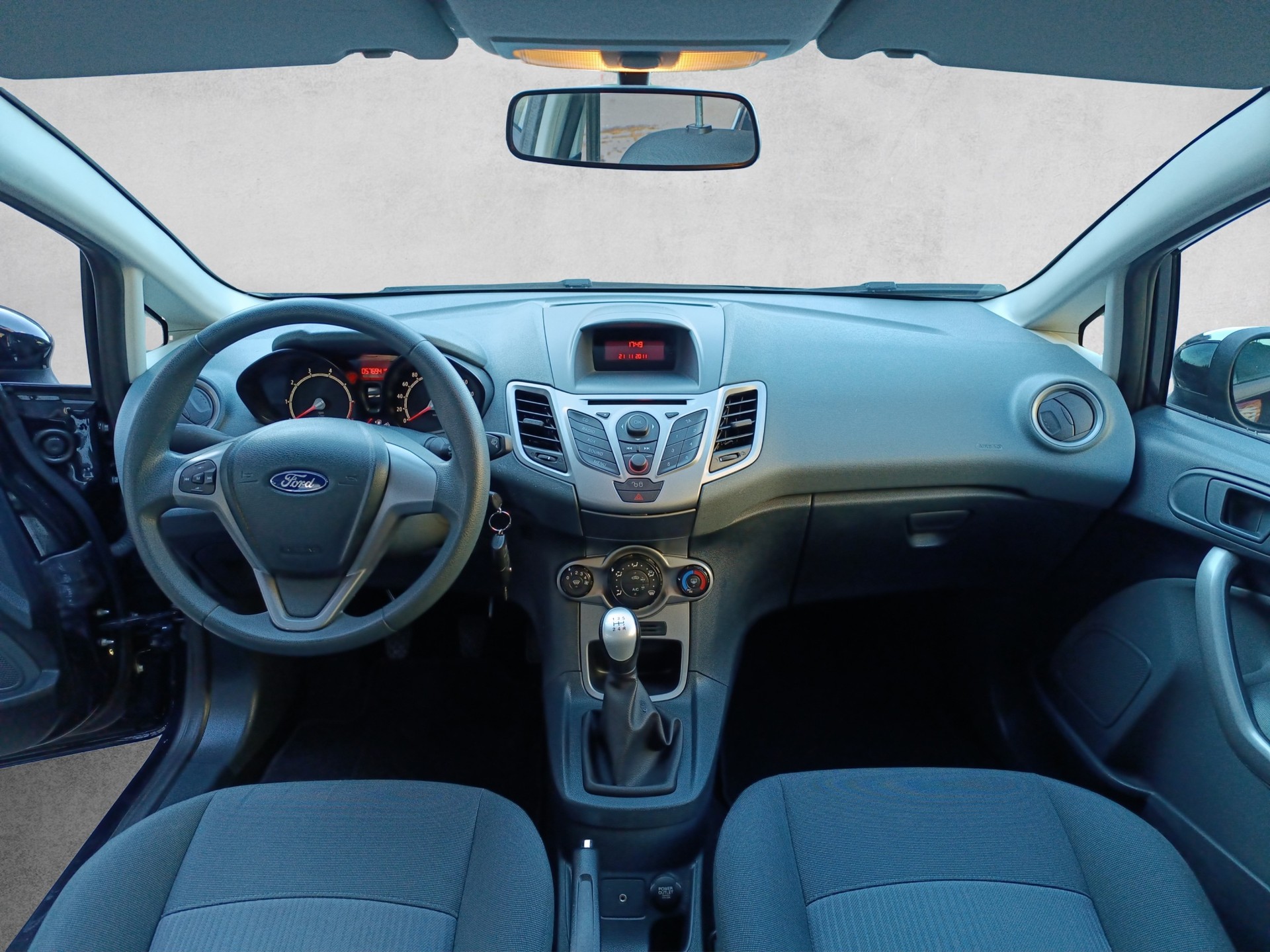 FORD Fiesta 1.25 16V Trend - 10