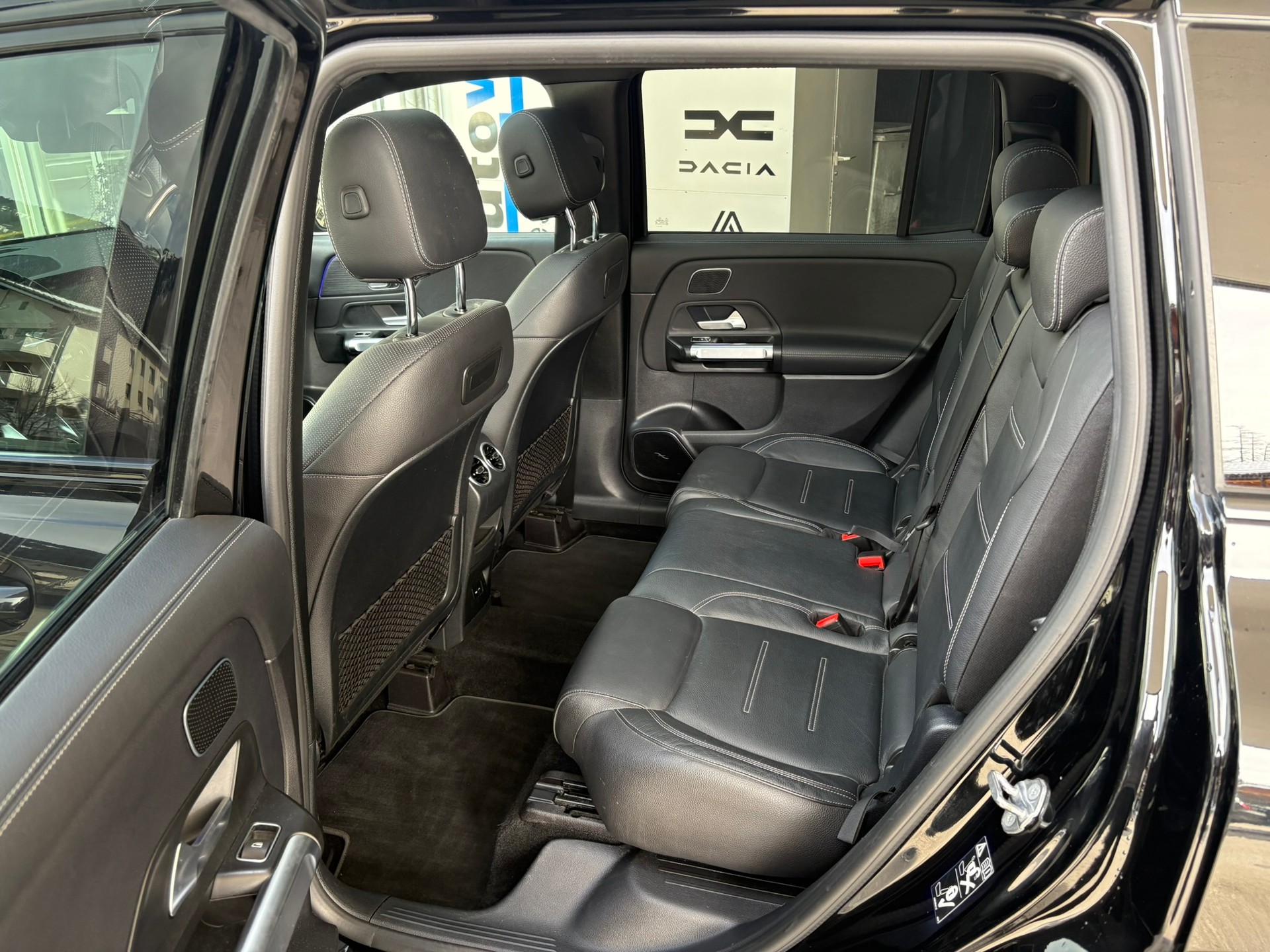 MERCEDES-BENZ GLB 35 AMG 4 MATIC - 10