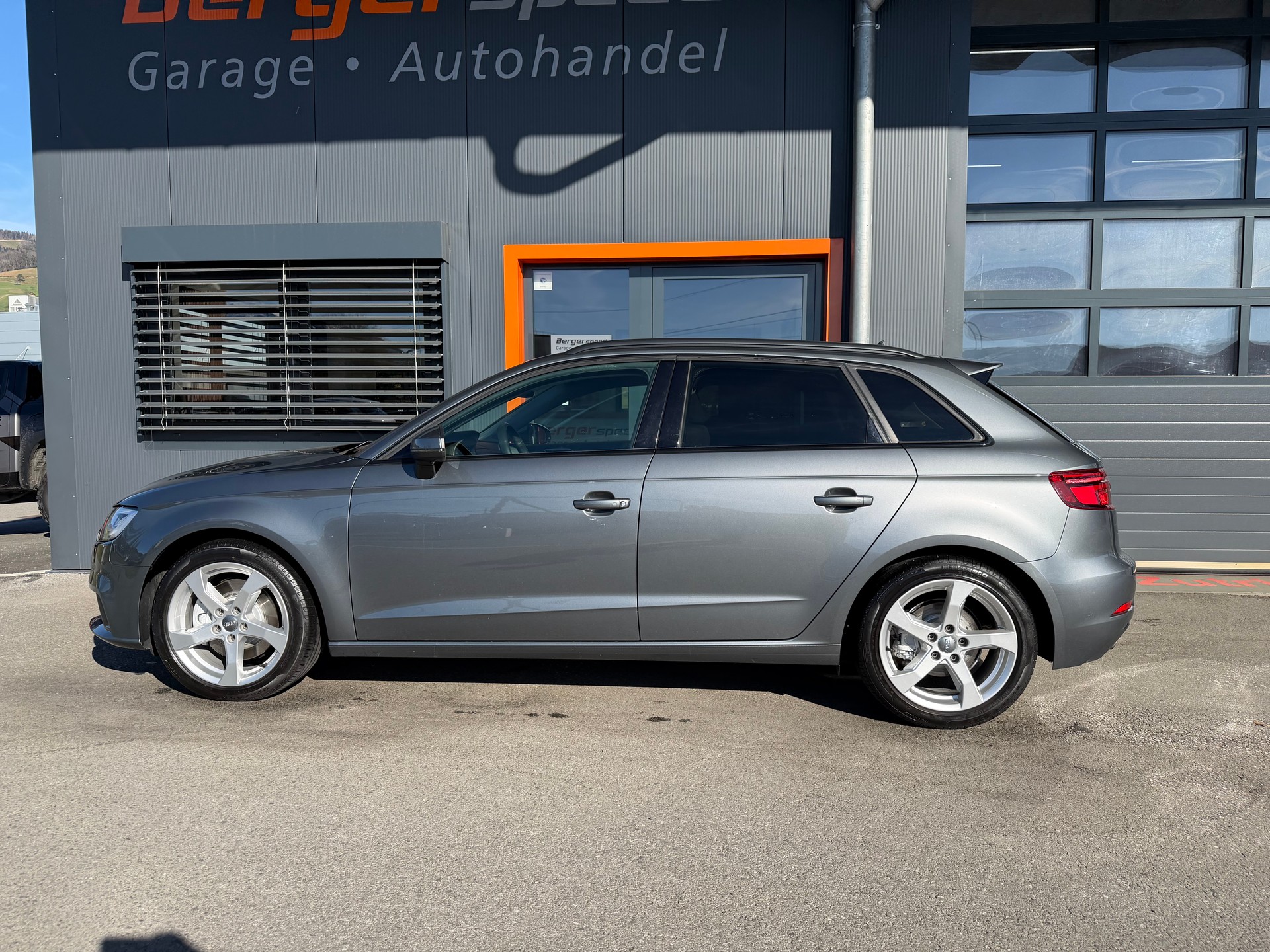 AUDI A3 Sportback 35 TDI Sport S-tronic - 2