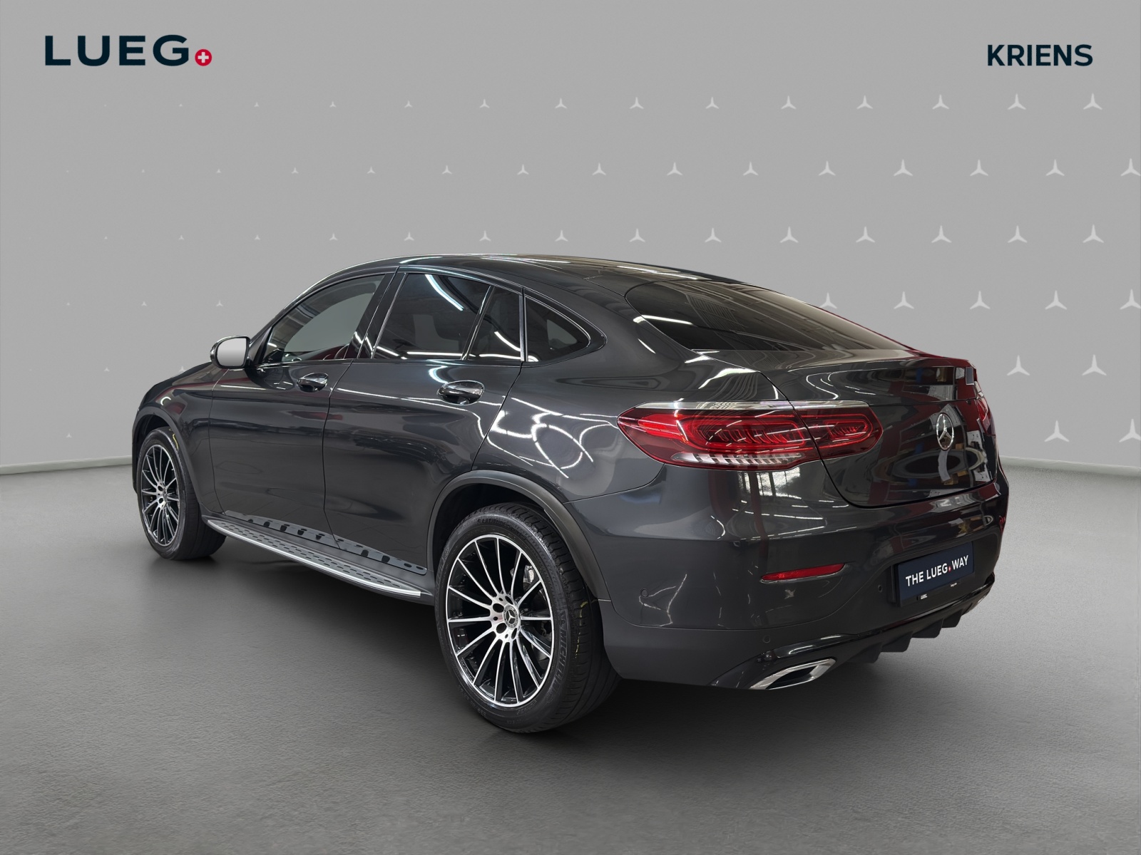 MERCEDES-BENZ GLC 300 d 4M - AMG - Coupé / DISTRONIC / 360 Grad Kamera / Multikontursitze / Head-Up Display - 3