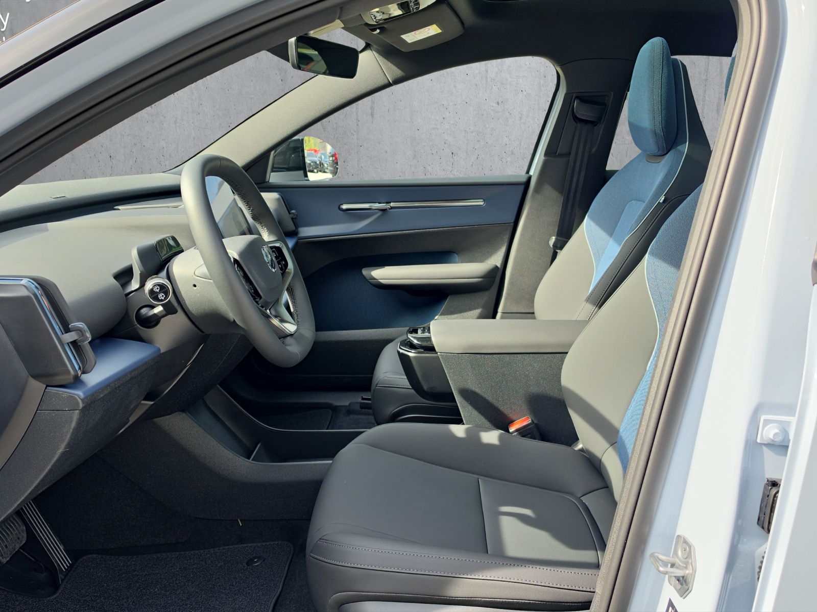 VOLVO EX30 Cross Country E60 69kWh Twin Performance AWD - 8