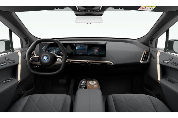 BMW iX xDrive40 M Sport i20 (CH) AHK ** Action de Leasing à 0.9% ** - 4