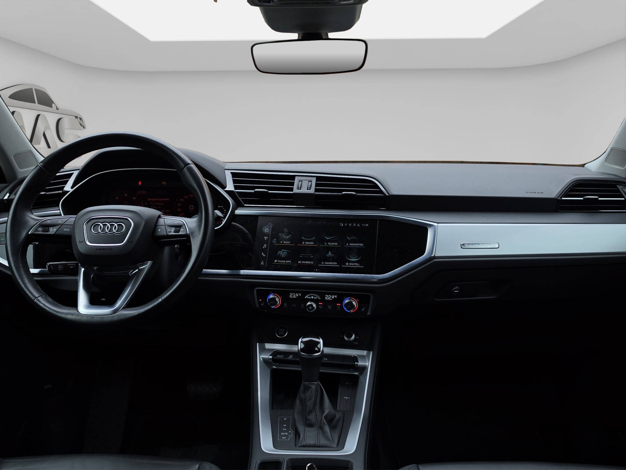 AUDI Q3 12