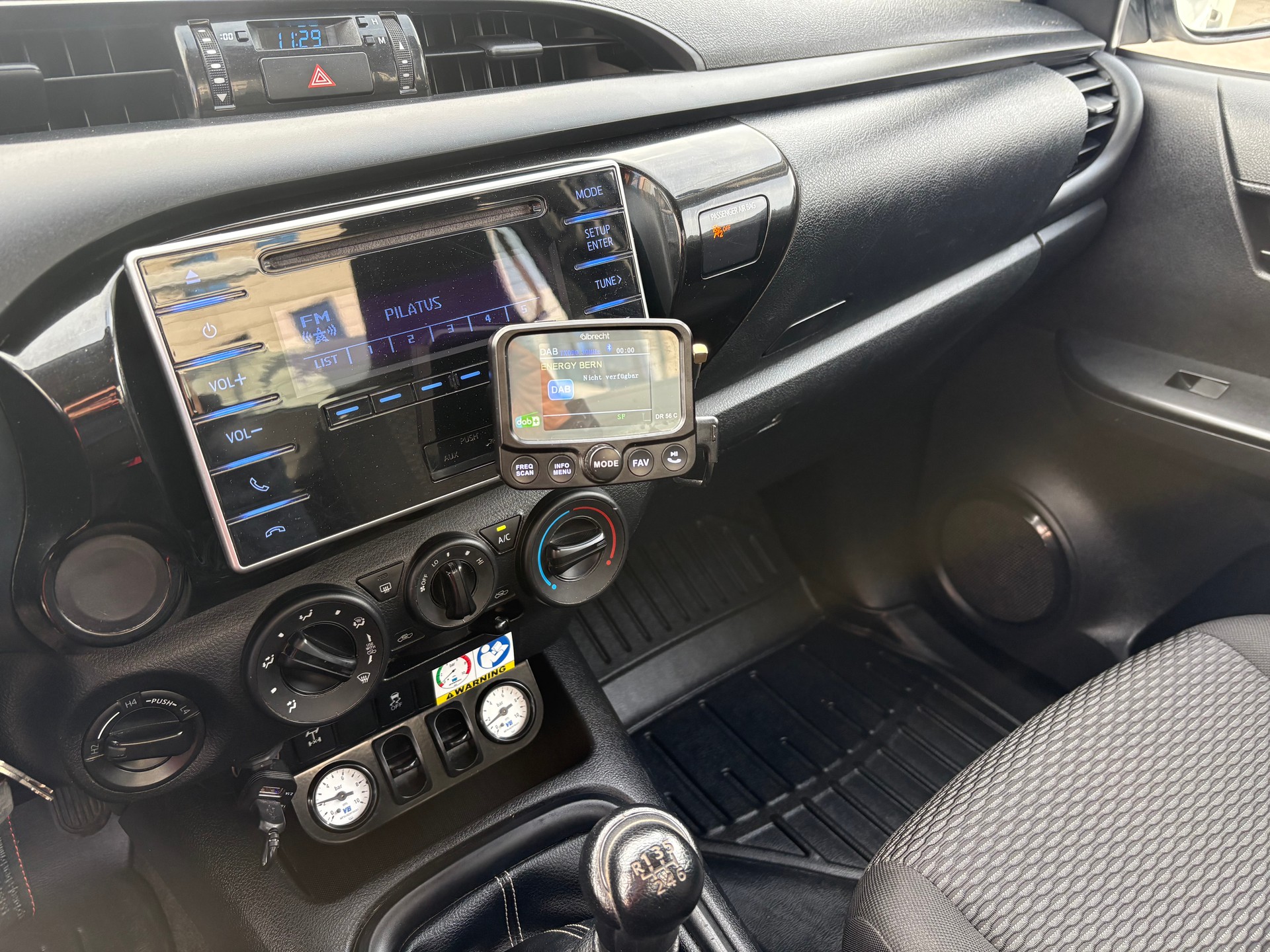 TOYOTA Hilux 2.4D-4D Single Cab 4x4 3-Seitenkipper - 15