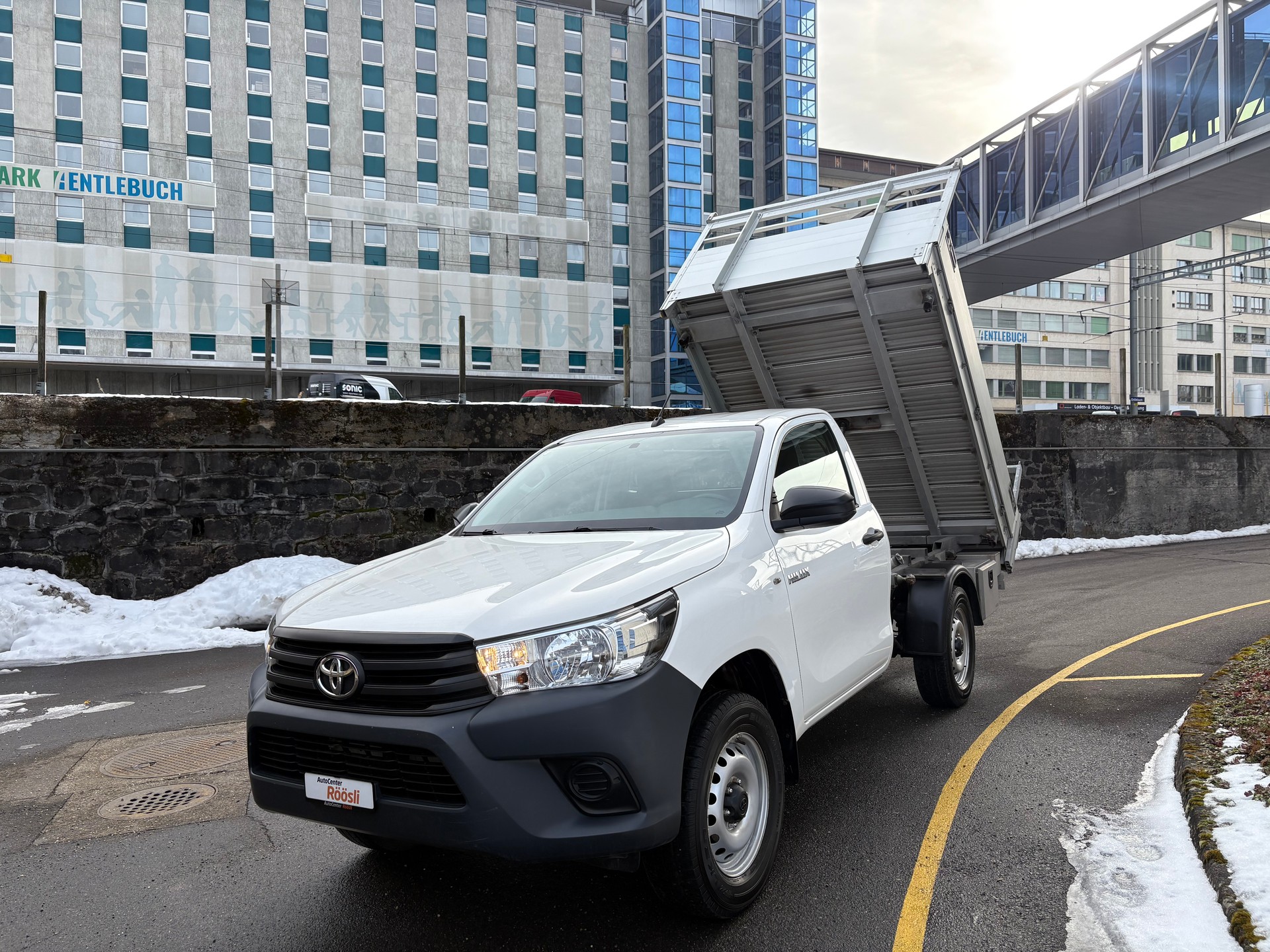 TOYOTA Hilux 2.4D-4D Single Cab 4x4 3-Seitenkipper