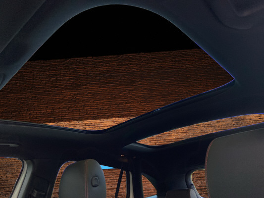 MERCEDES-BENZ GLA 250 4Matic 8G-DCT - 10