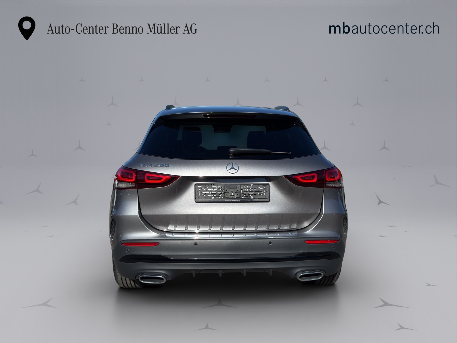 MERCEDES-BENZ GLA 200 AMG Line - 4