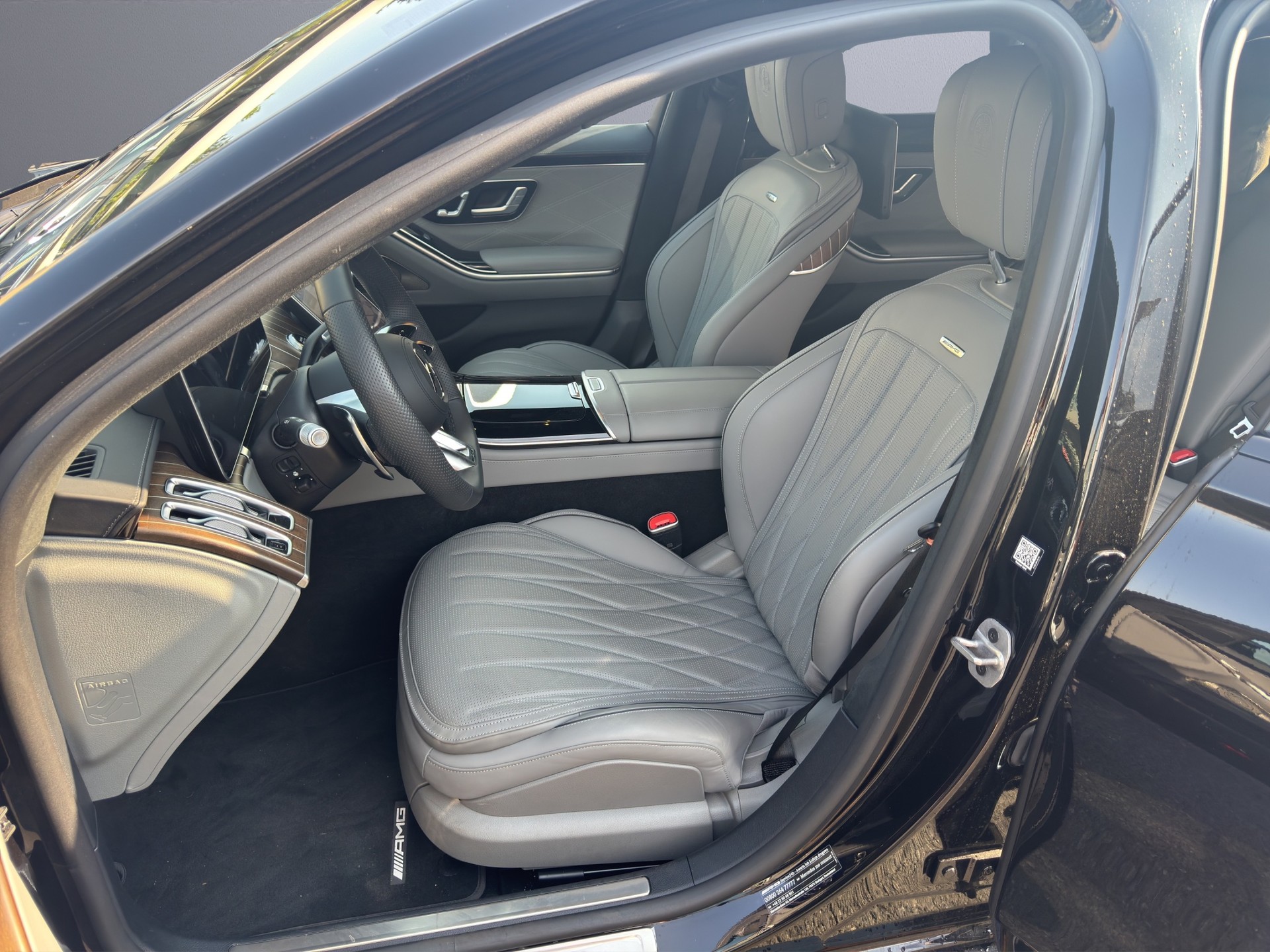 MERCEDES-BENZ S 63 AMG E Performance 4Matic - 11