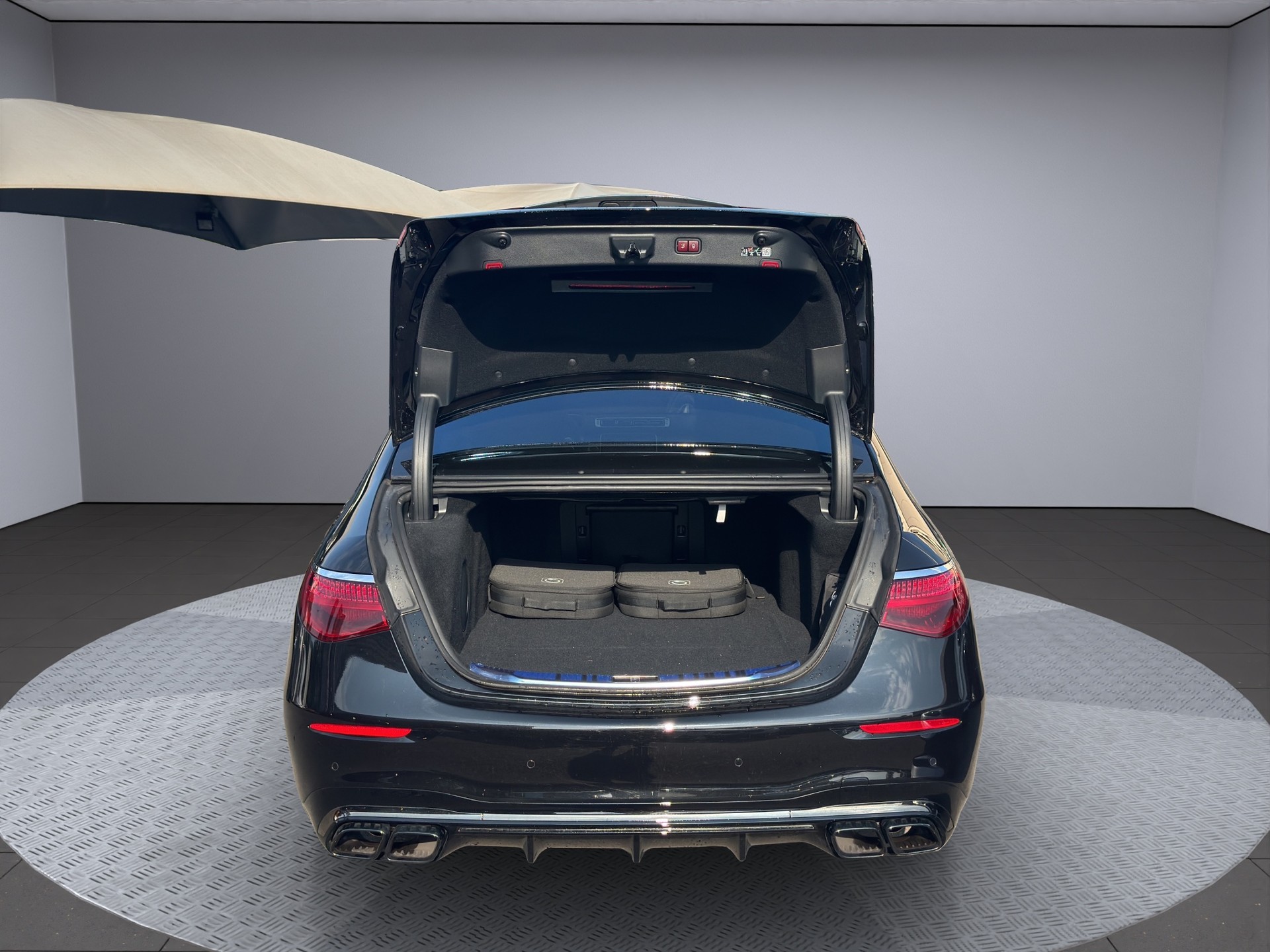 MERCEDES-BENZ S 63 AMG E Performance 4Matic - 18