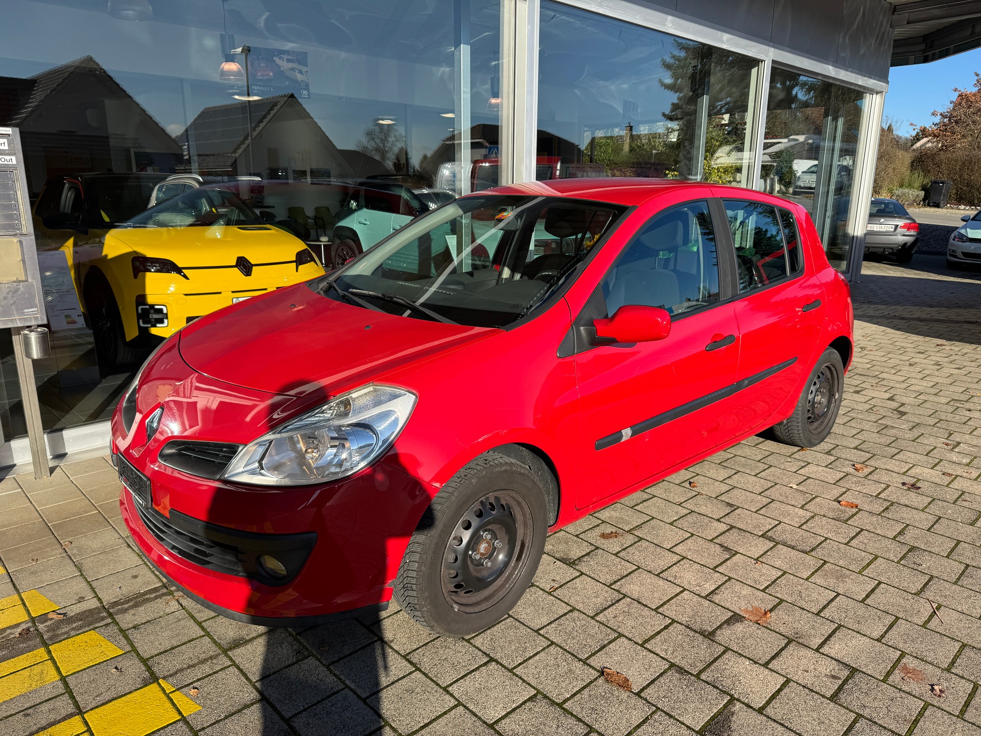 RENAULT Clio 1.6 16V Dynamique
