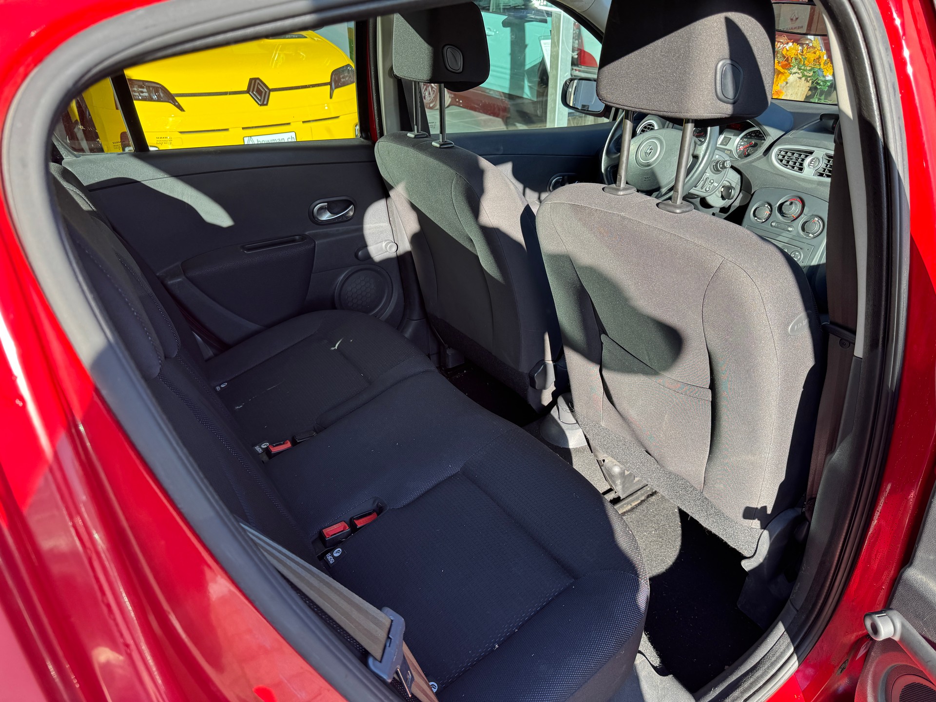 RENAULT Clio 1.6 16V Dynamique - 8