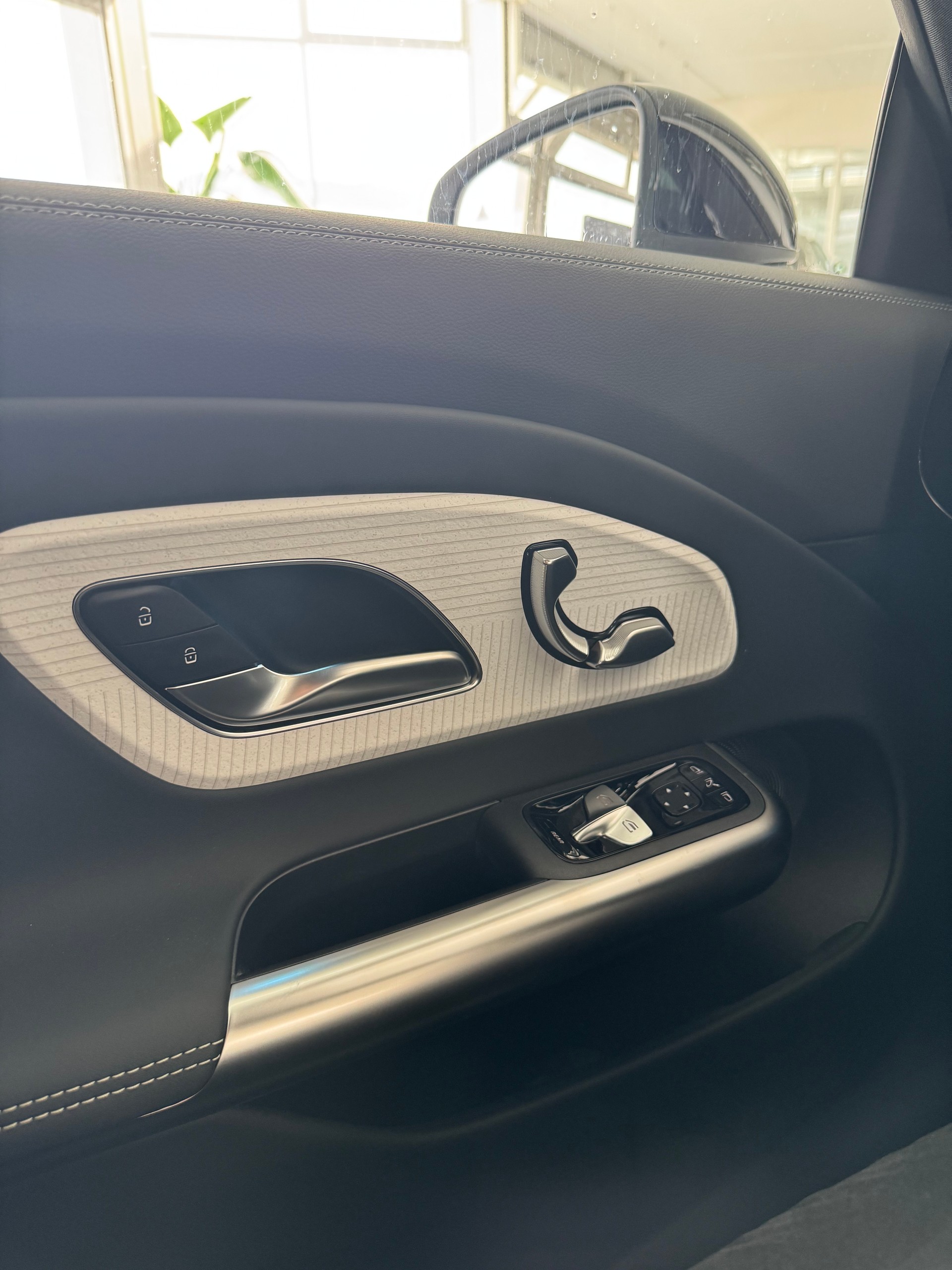 MERCEDES-BENZ CLA 220 4MATIC - 12