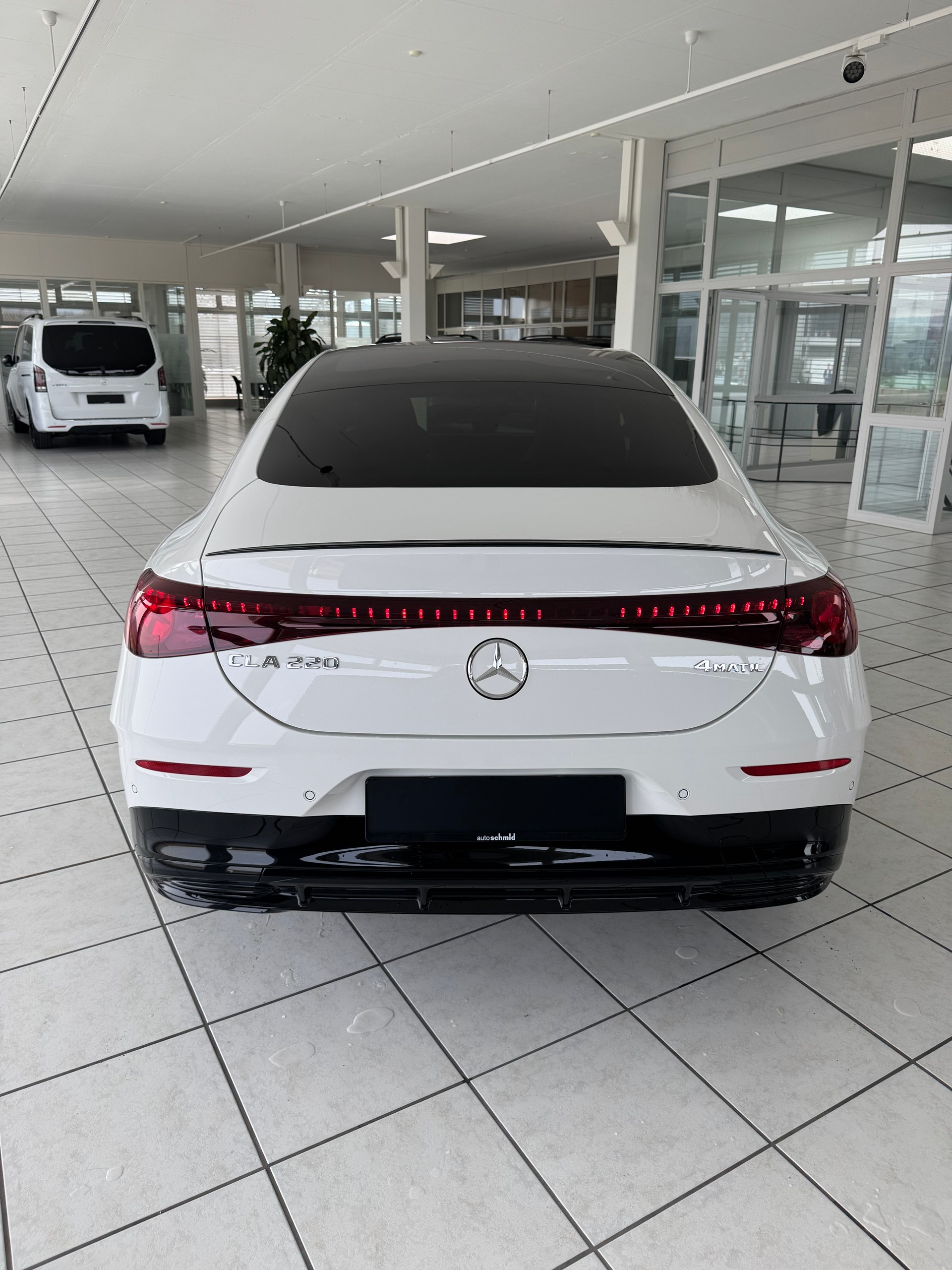 MERCEDES-BENZ CLA 220 4MATIC - 5