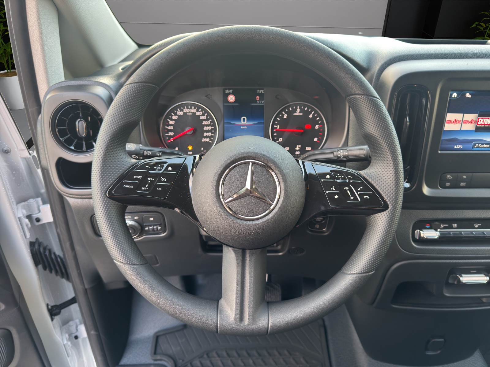 MERCEDES-BENZ Vito 114 CDI Lang Pro 9G-Tronic - 11