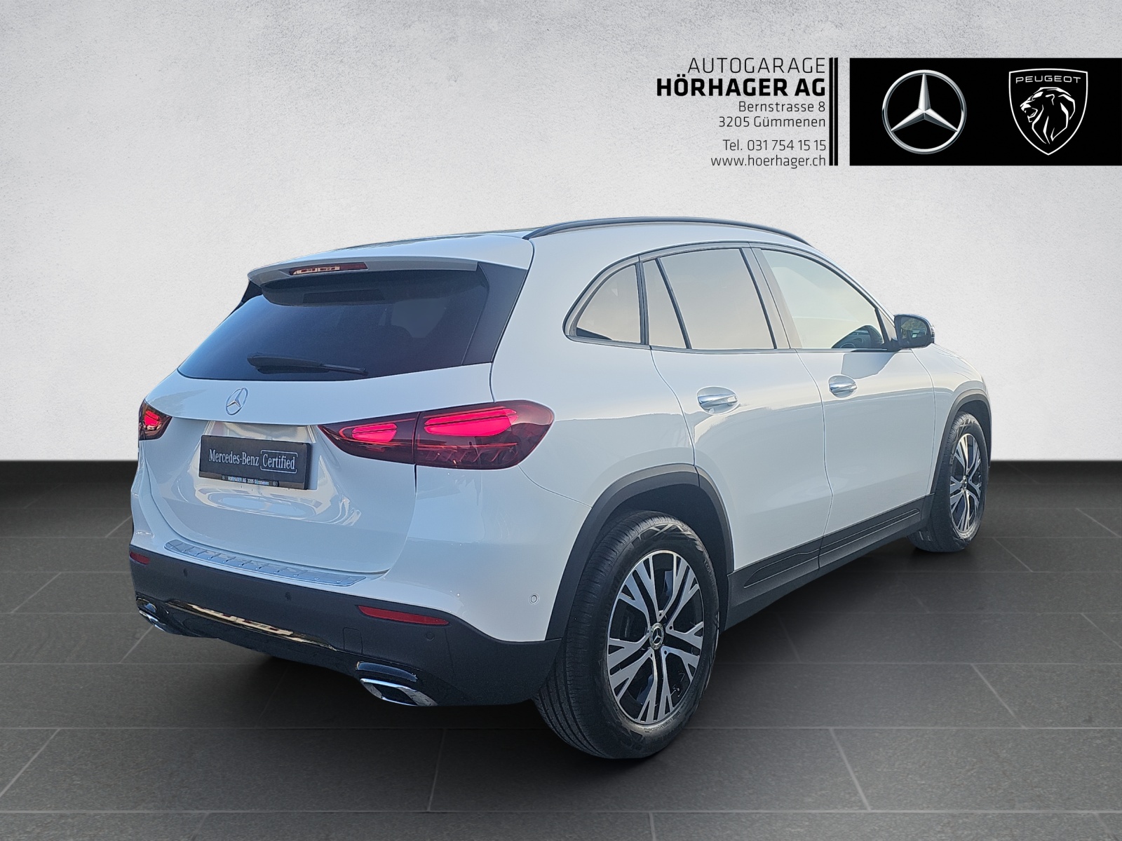 MERCEDES-BENZ GLA 200 7G-DCT - 3