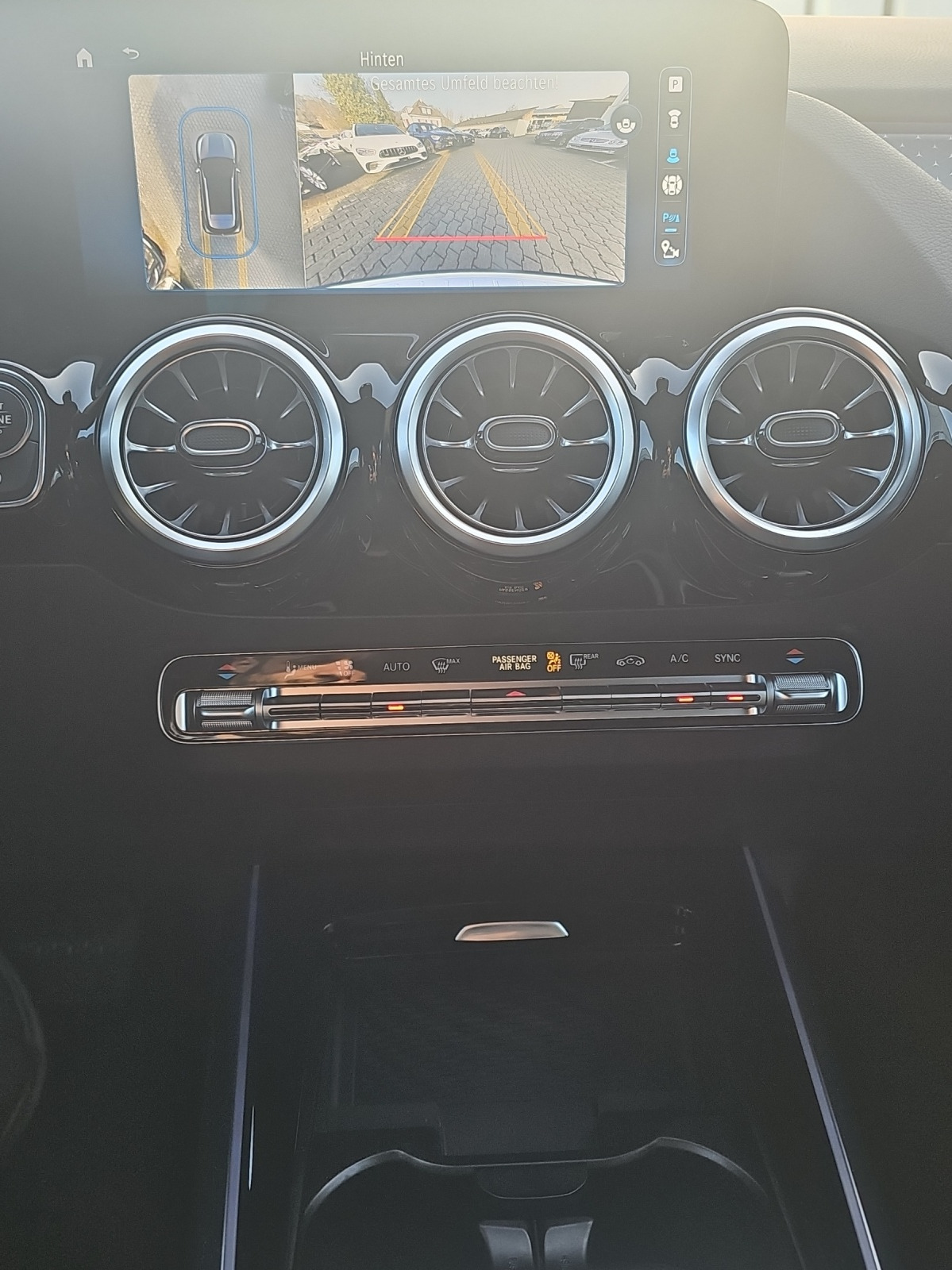 MERCEDES-BENZ GLA 200 7G-DCT - 13