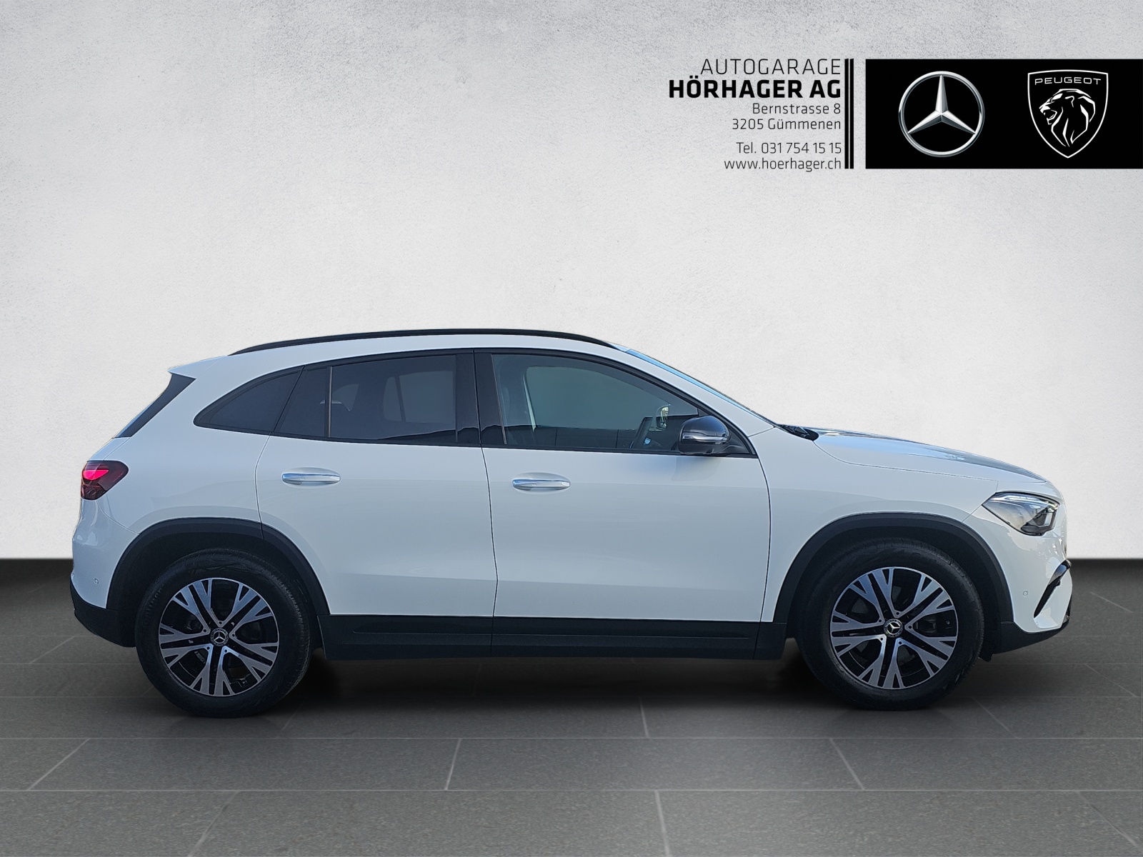 MERCEDES-BENZ GLA 200 7G-DCT - 2