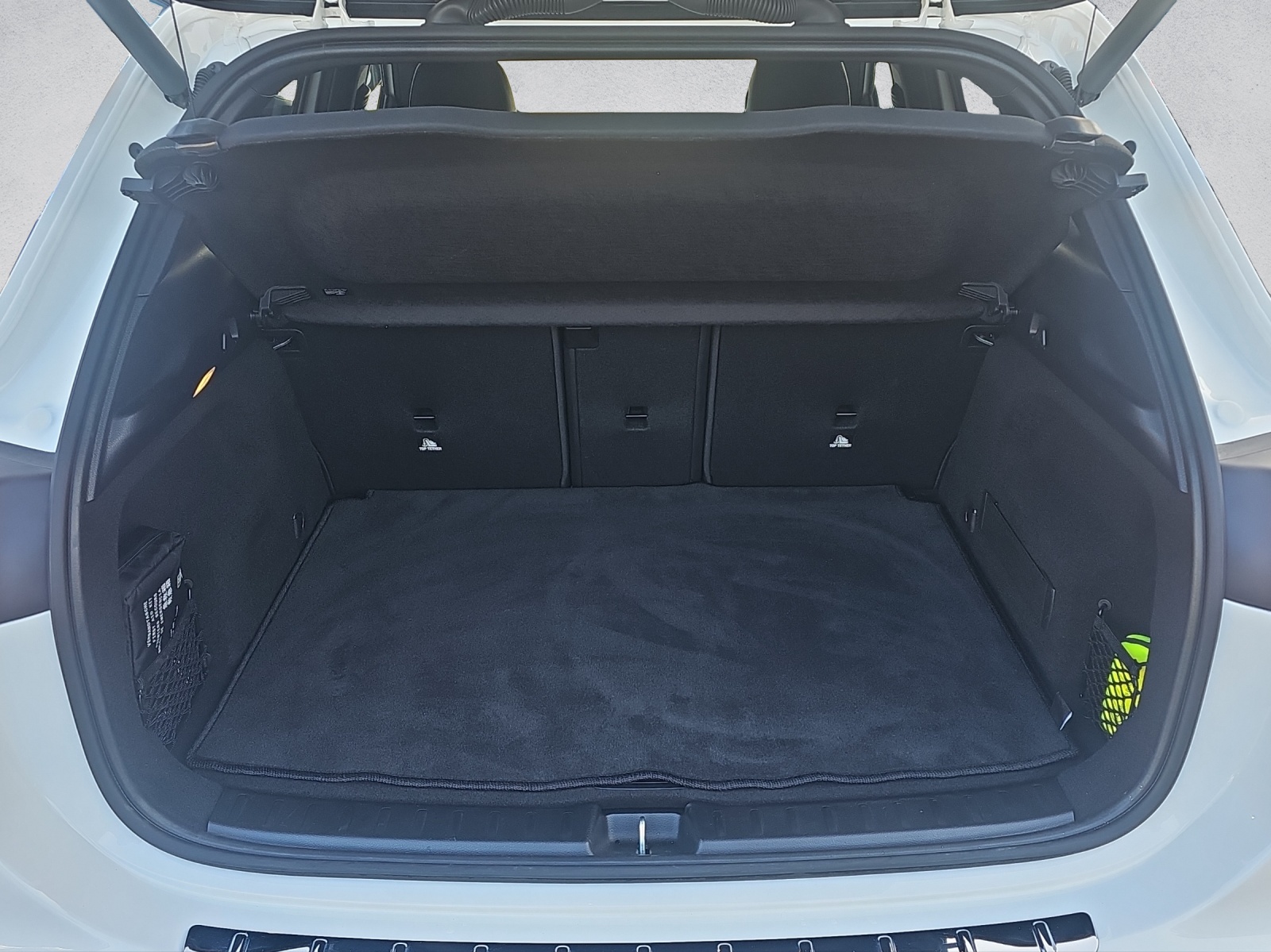 MERCEDES-BENZ GLA 200 7G-DCT - 17