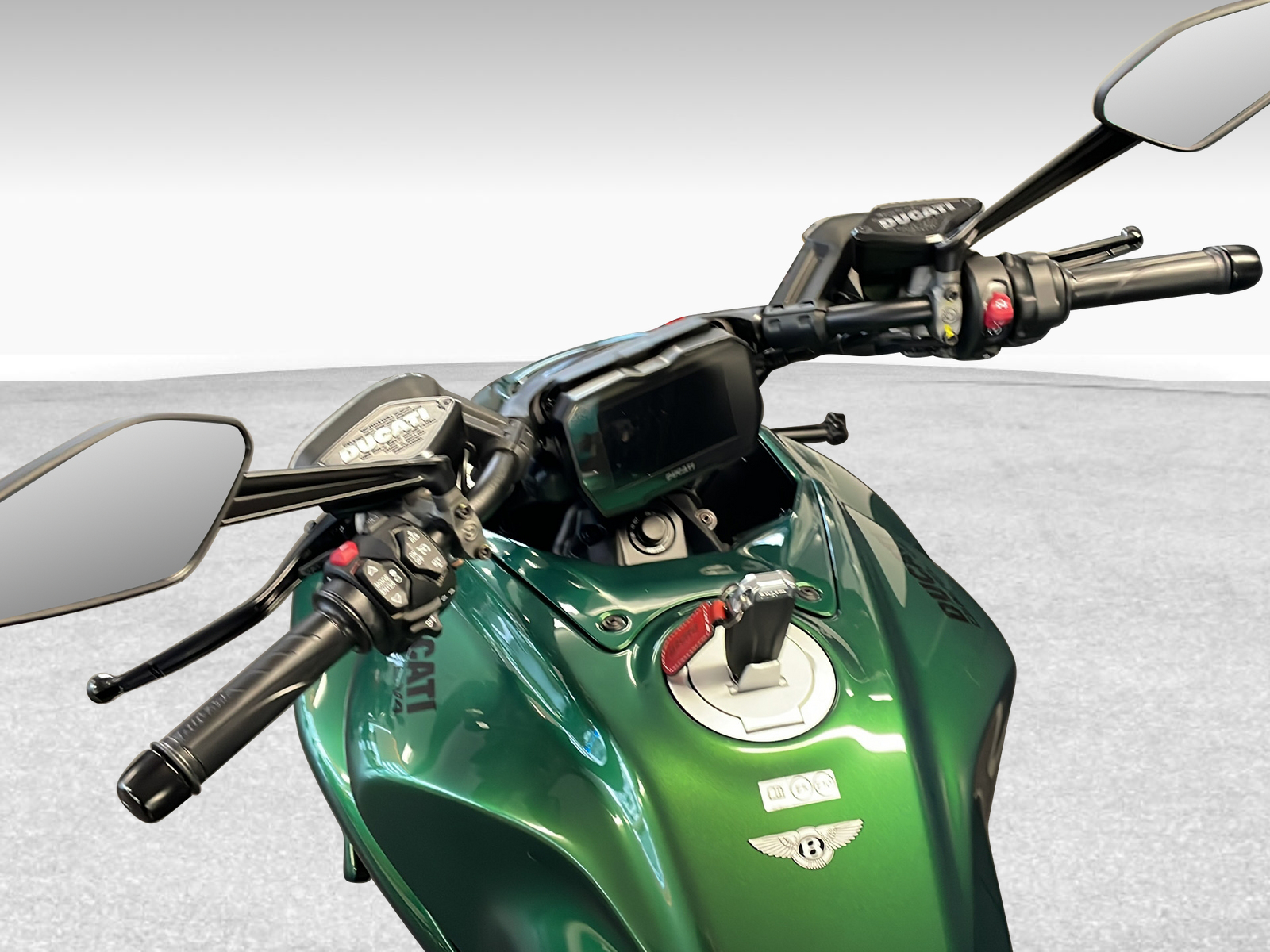 DUCATI 1160 Diavel V4 Diavel For Bentley - 5