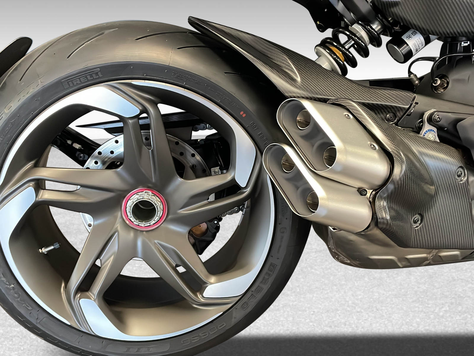 DUCATI 1160 Diavel V4 Diavel For Bentley - 11