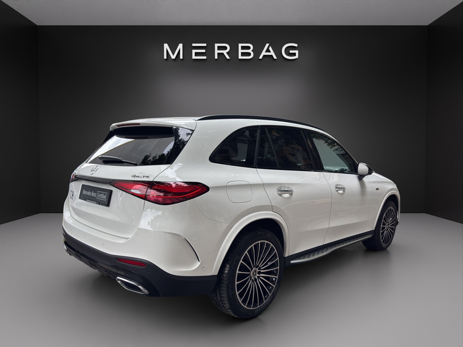 MERCEDES-BENZ GLC 300 e 4Matic 9G-Tronic - 8