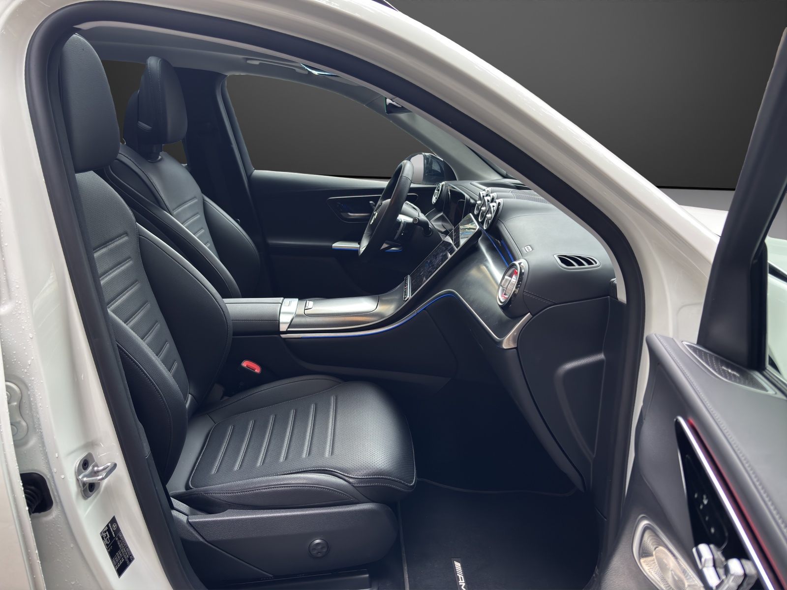 MERCEDES-BENZ GLC 300 e 4Matic 9G-Tronic - 13
