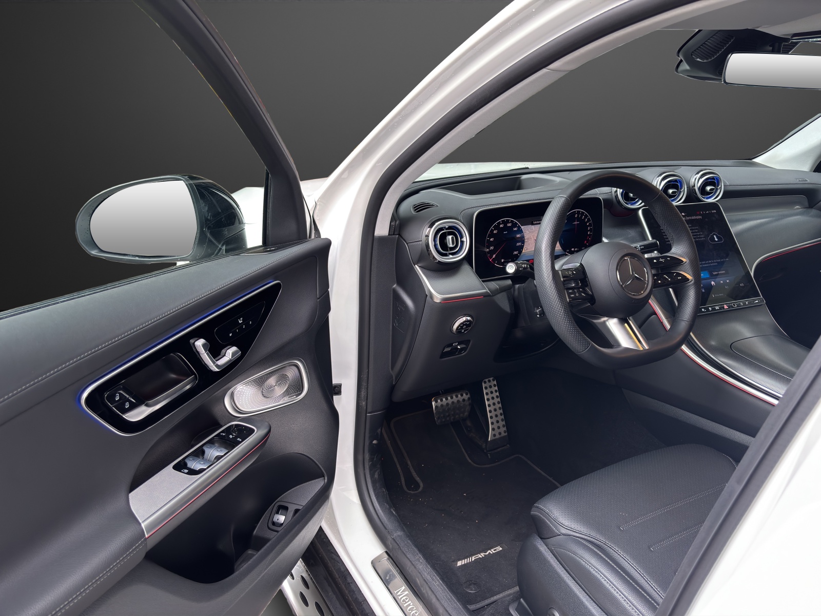 MERCEDES-BENZ GLC 300 e 4Matic 9G-Tronic - 14