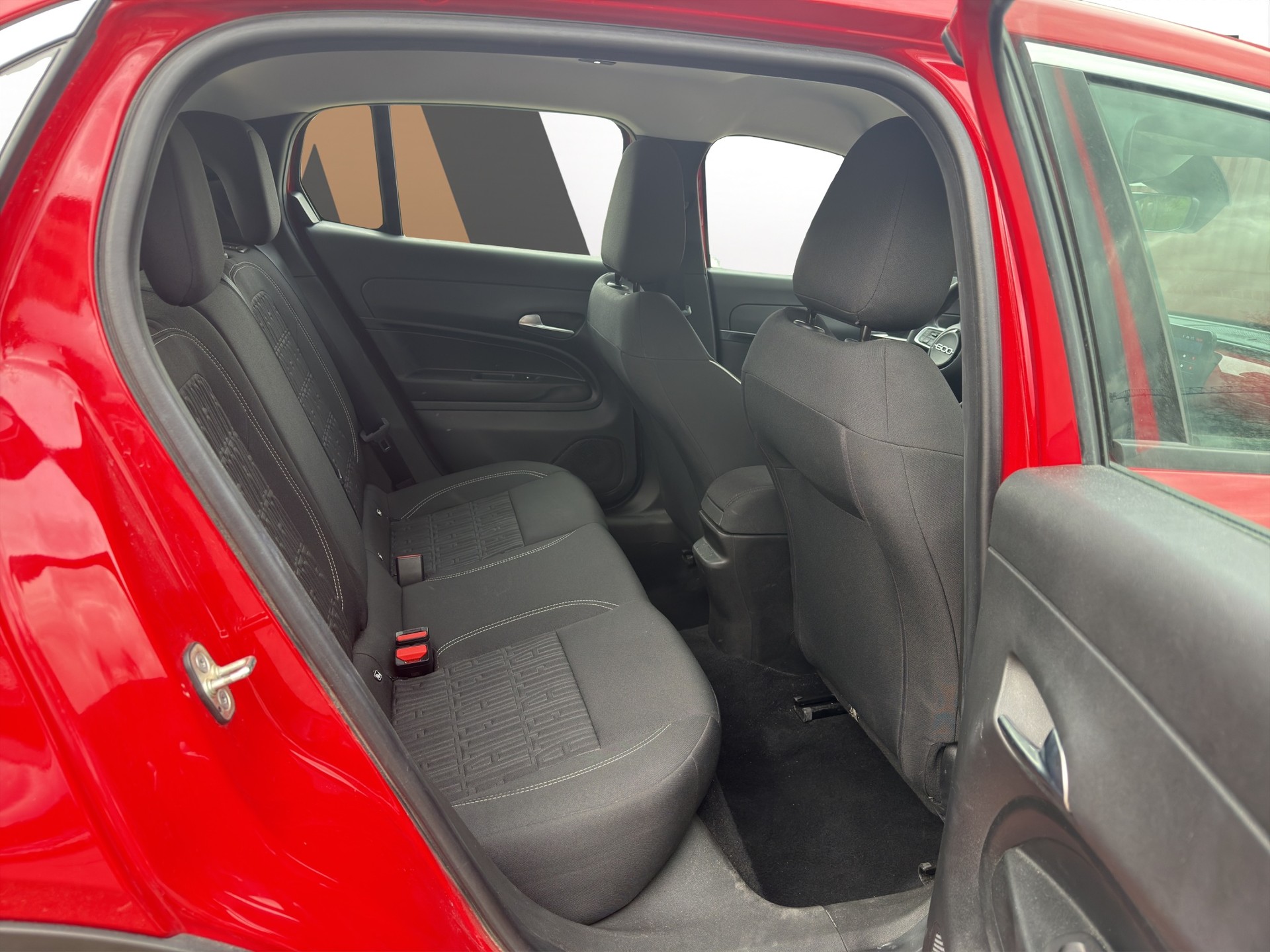 FIAT 600 1.2 Hybrid 145 Cult - 12