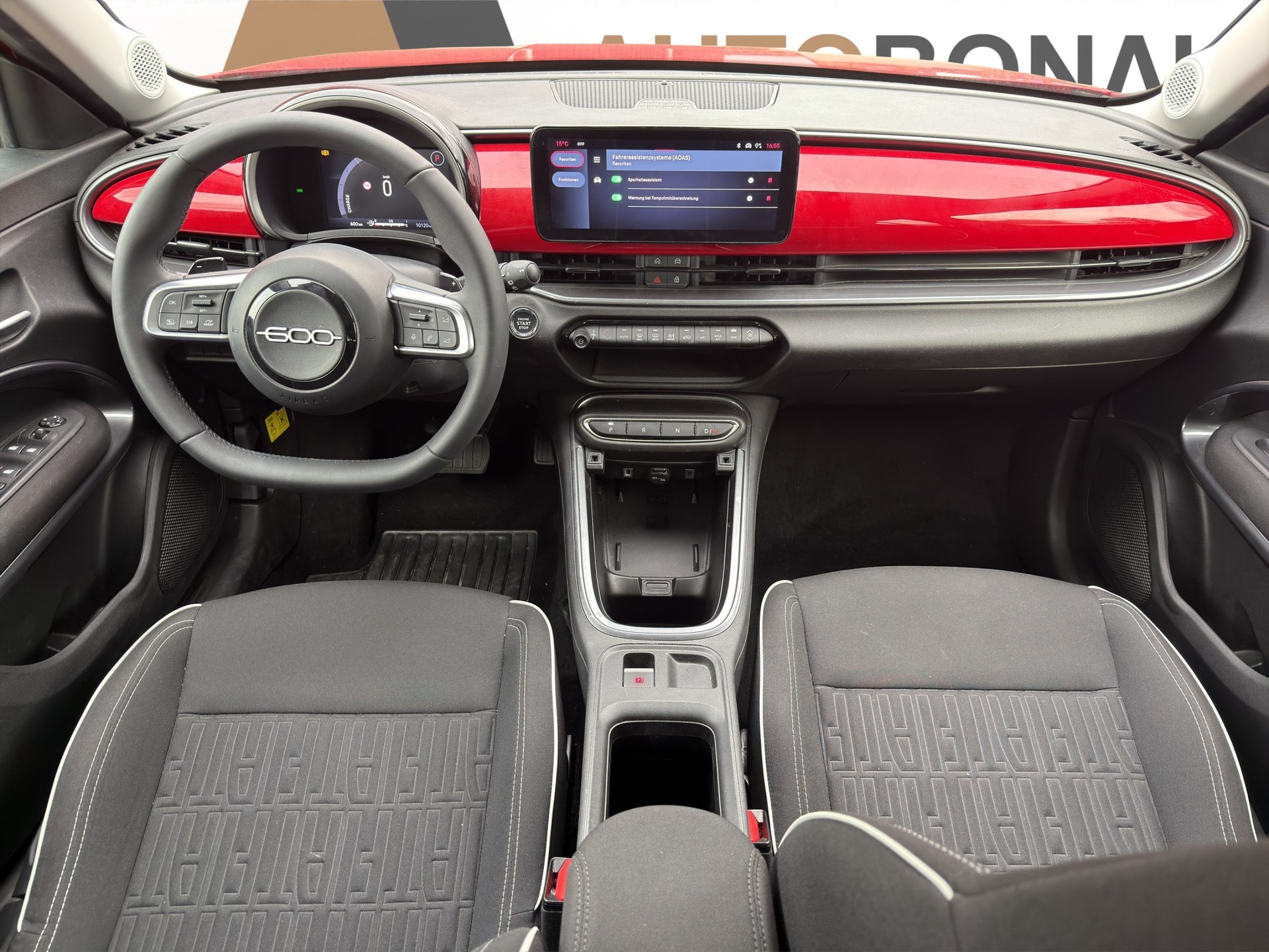 FIAT 600 1.2 Hybrid 145 Cult - 10