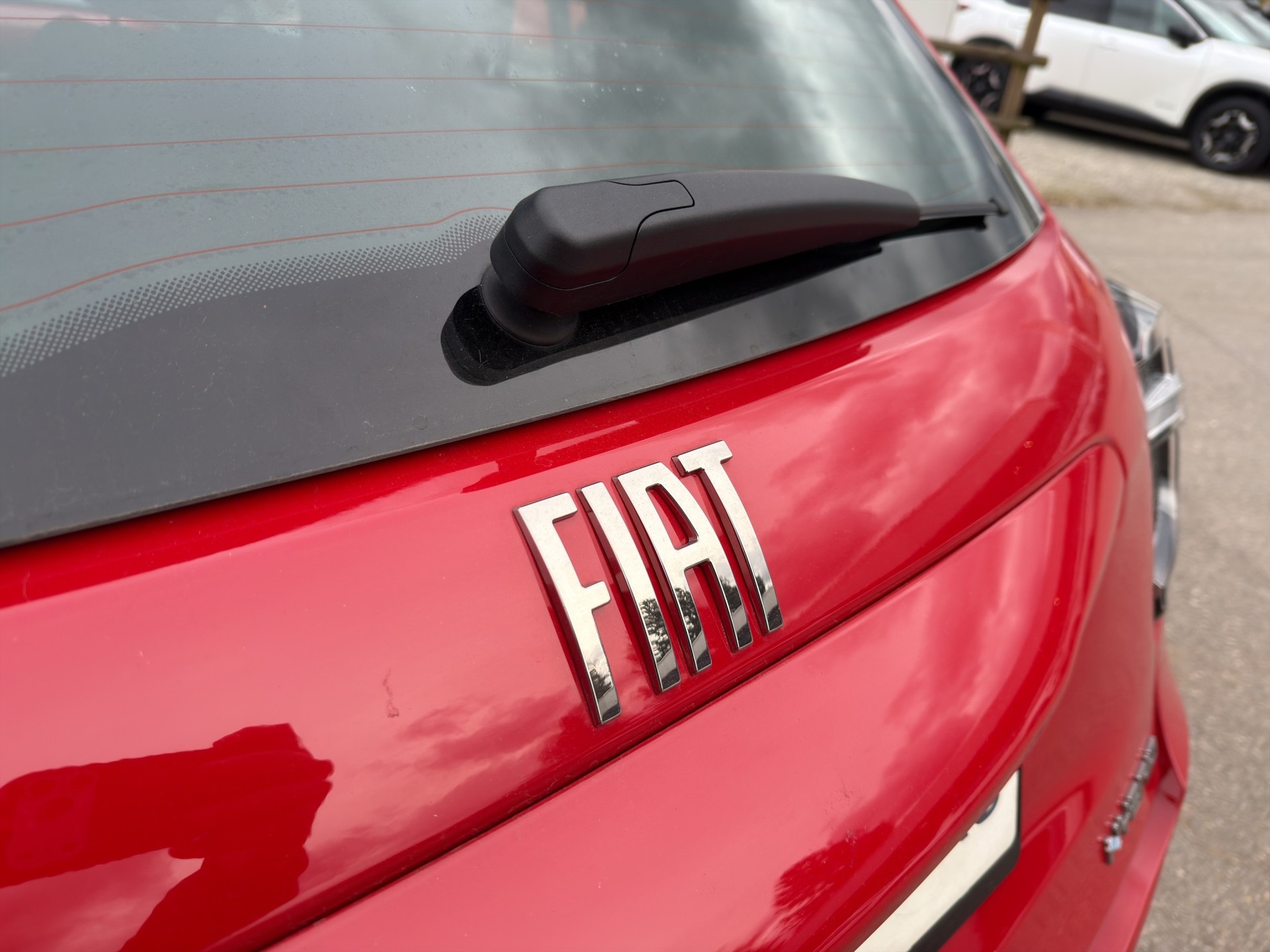 FIAT 600 1.2 Hybrid 145 Cult - 27