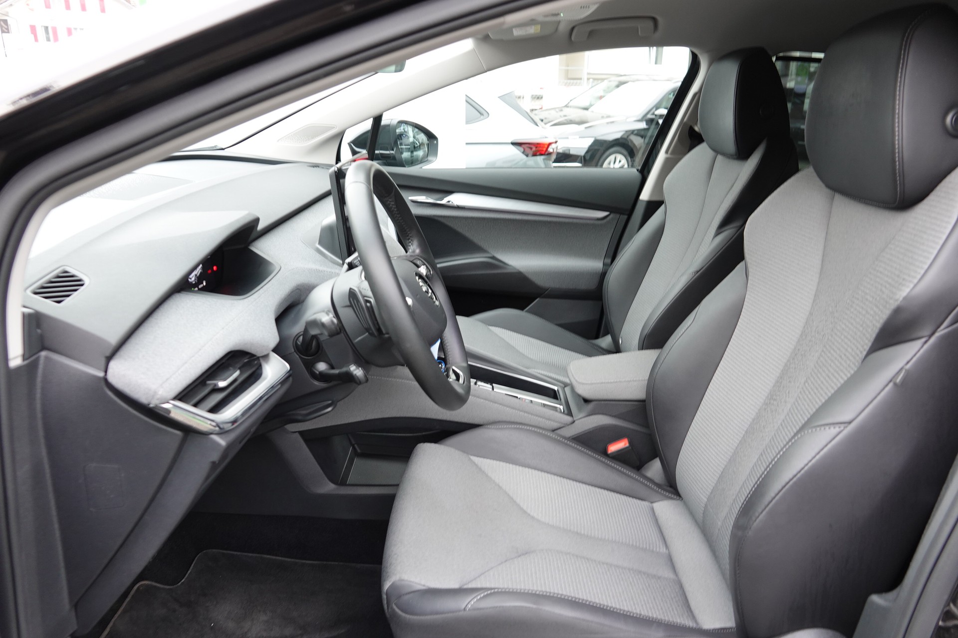 SKODA Enyaq iV 80x - 15