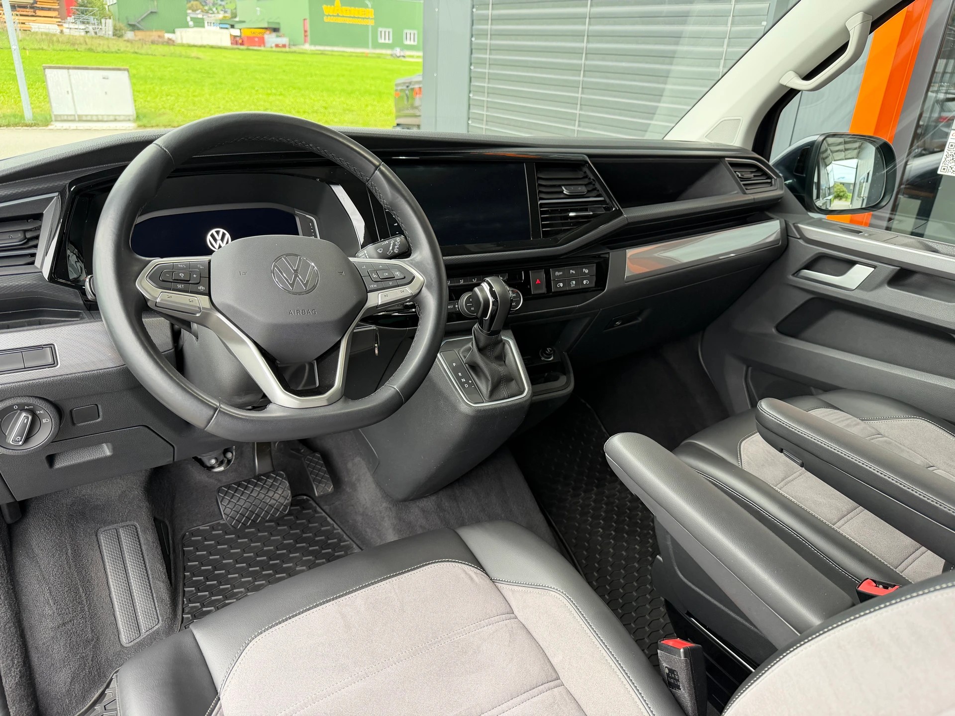 VW T6.1 Multivan 2.0 Bi-TDI Highline Liberty 4Mot. DSG - 7