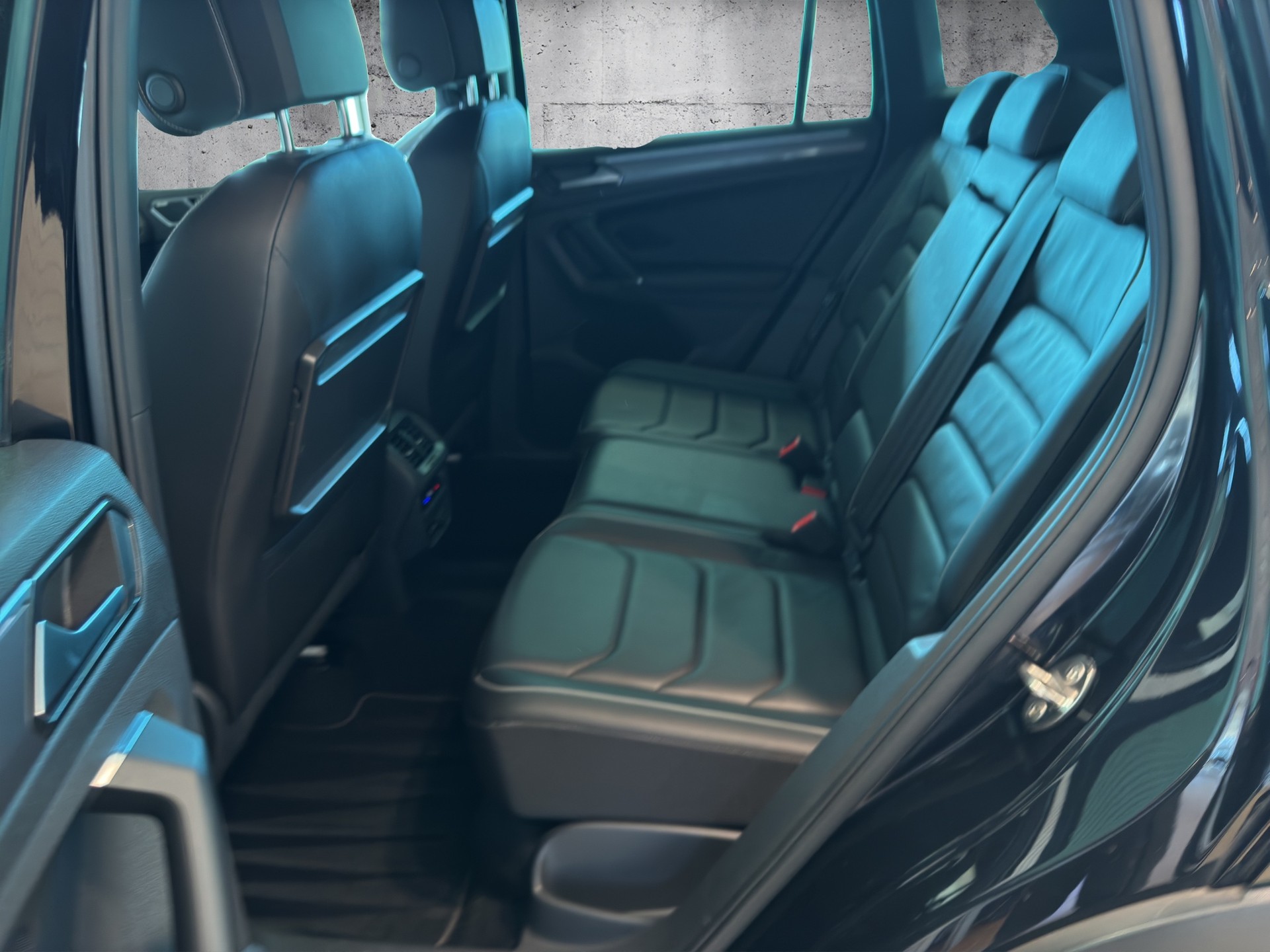 VW Tiguan 2.0 TDI SCR Highline 4Motion DSG - 11