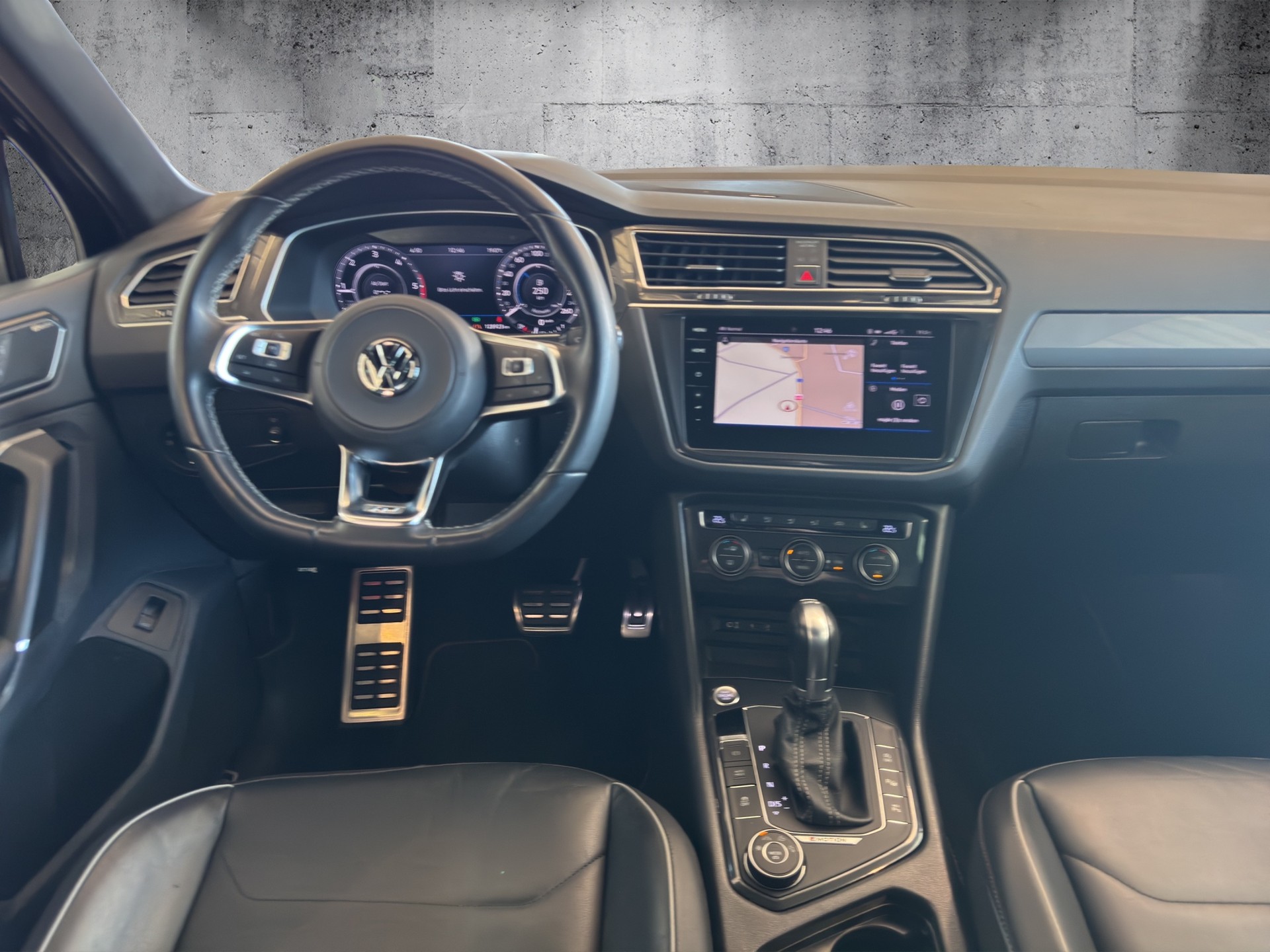 VW Tiguan 2.0 TDI SCR Highline 4Motion DSG - 12