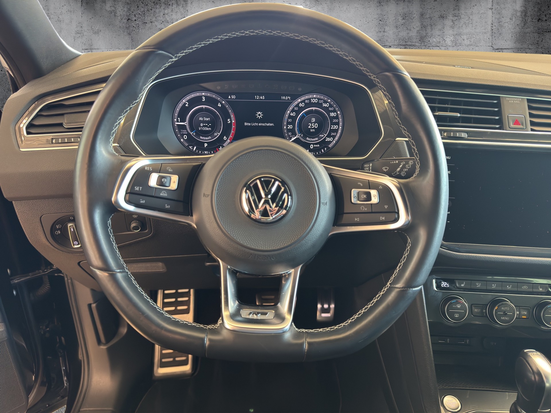 VW Tiguan 2.0 TDI SCR Highline 4Motion DSG - 9